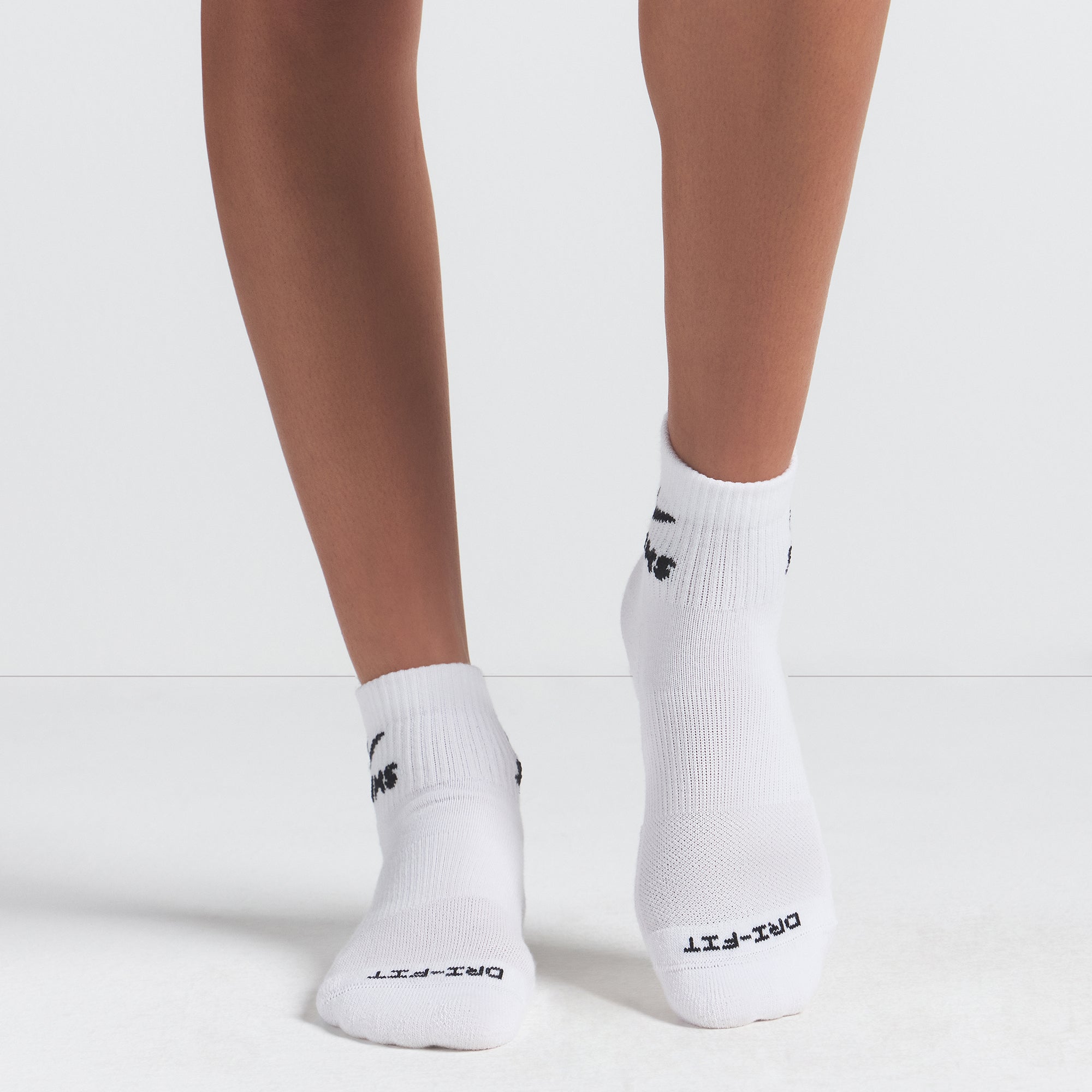 nike crew quarter socks