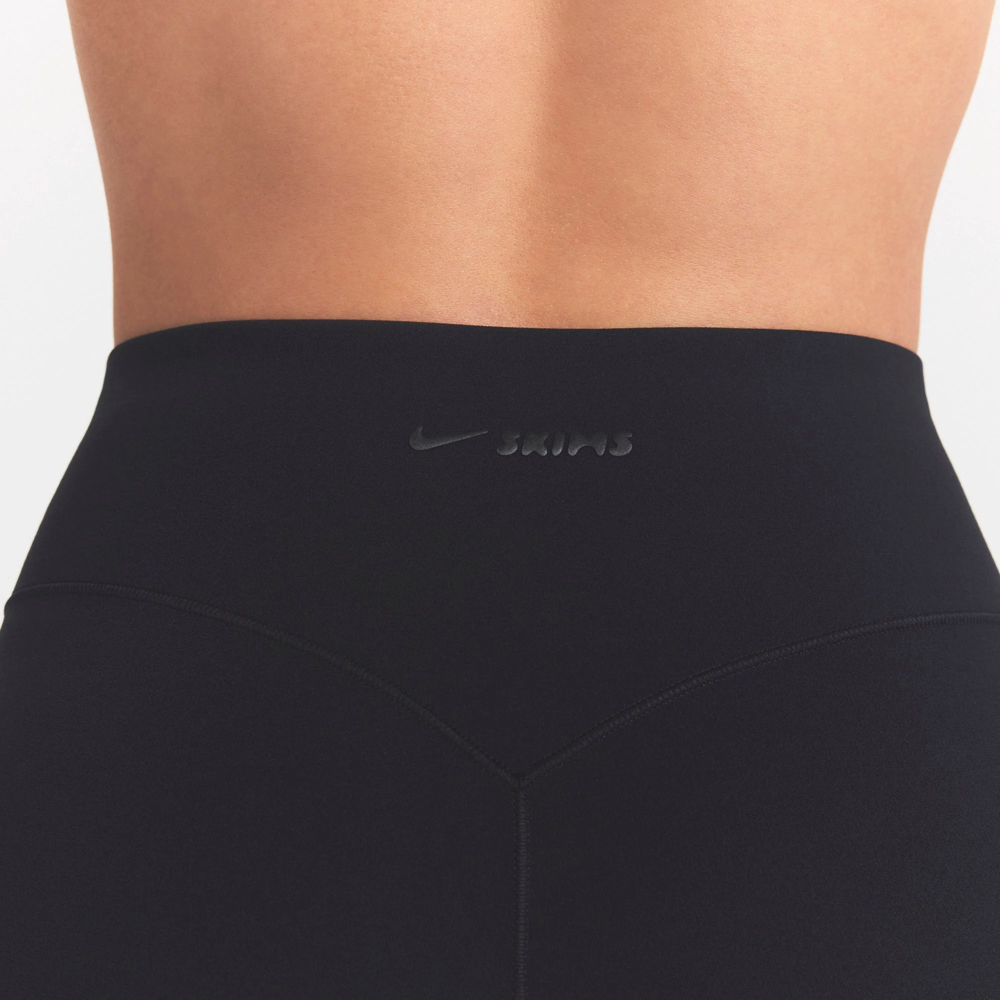 NikeSKIMS STUDIO STRETCH 5" BIKER SHORT | OBSIDIANON A MODEL FRONT VIEW @ | FOCUS: 0.0, 1.0, 0.9