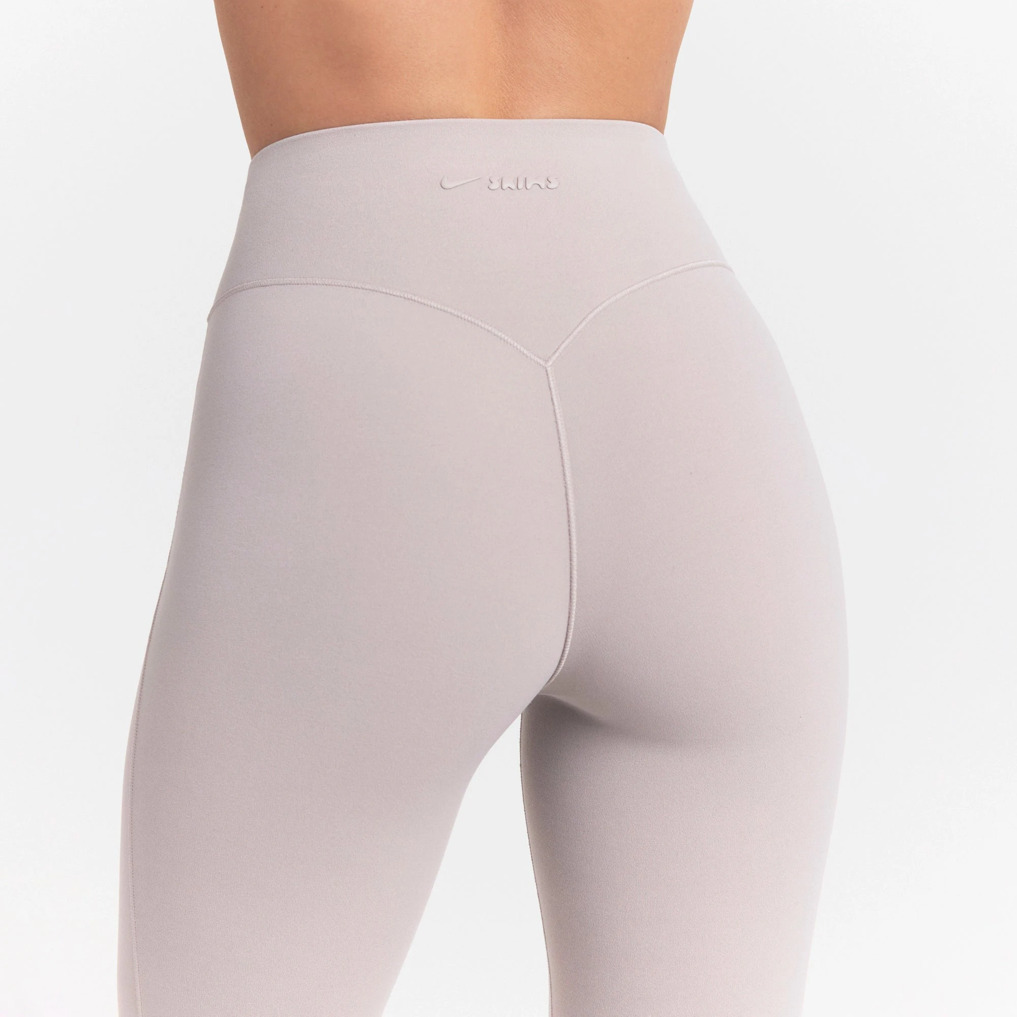 NikeSKIMS STUDIO STRETCH 26" LEGGING | LINENON A MODEL FRONT VIEW @ | FOCUS: 0.0, 1.0, 0.9