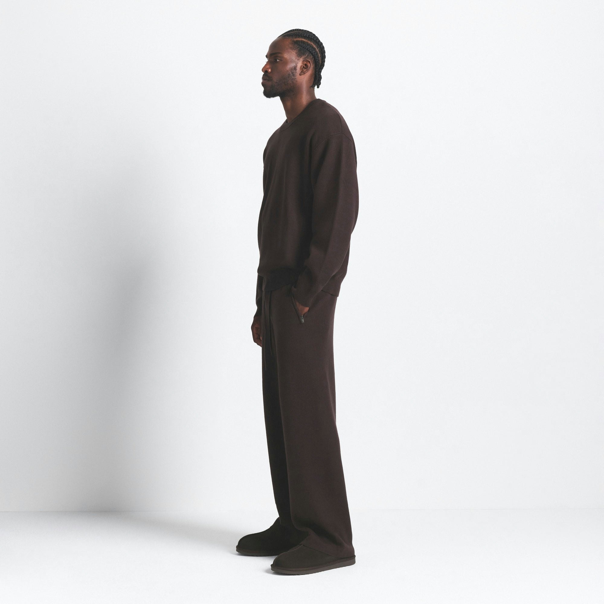 COTTON KNIT MENS STRAIGHT LEG PANT | PHOENIX ON A MODEL FRONT VIEW @ | FOCUS: 0.0, 1.0, 0.9