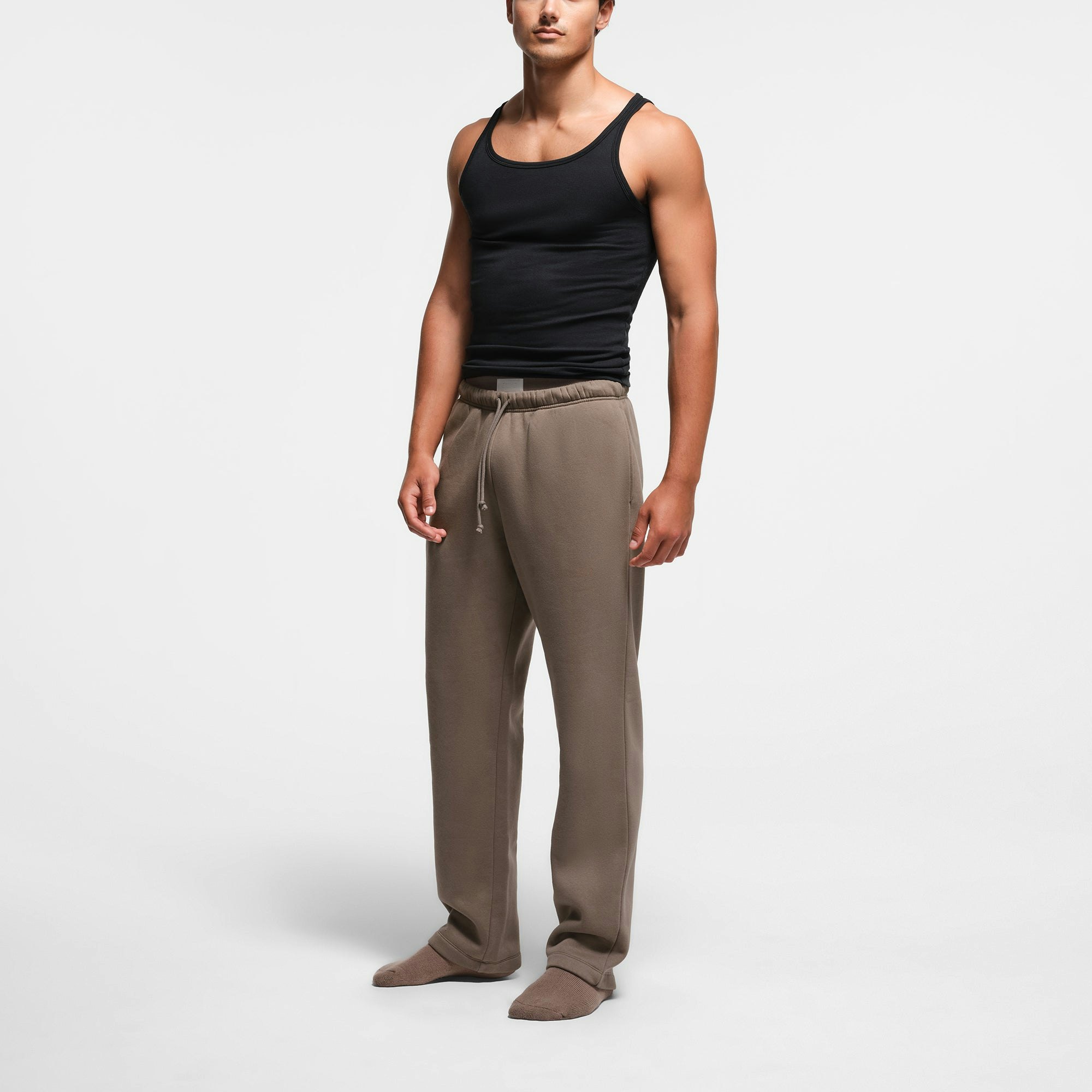 FLEECE LOUNGE MENS CLASSIC STRAIGHT LEG PANT | TRUFFLE ON A MODEL SIDE VIEW