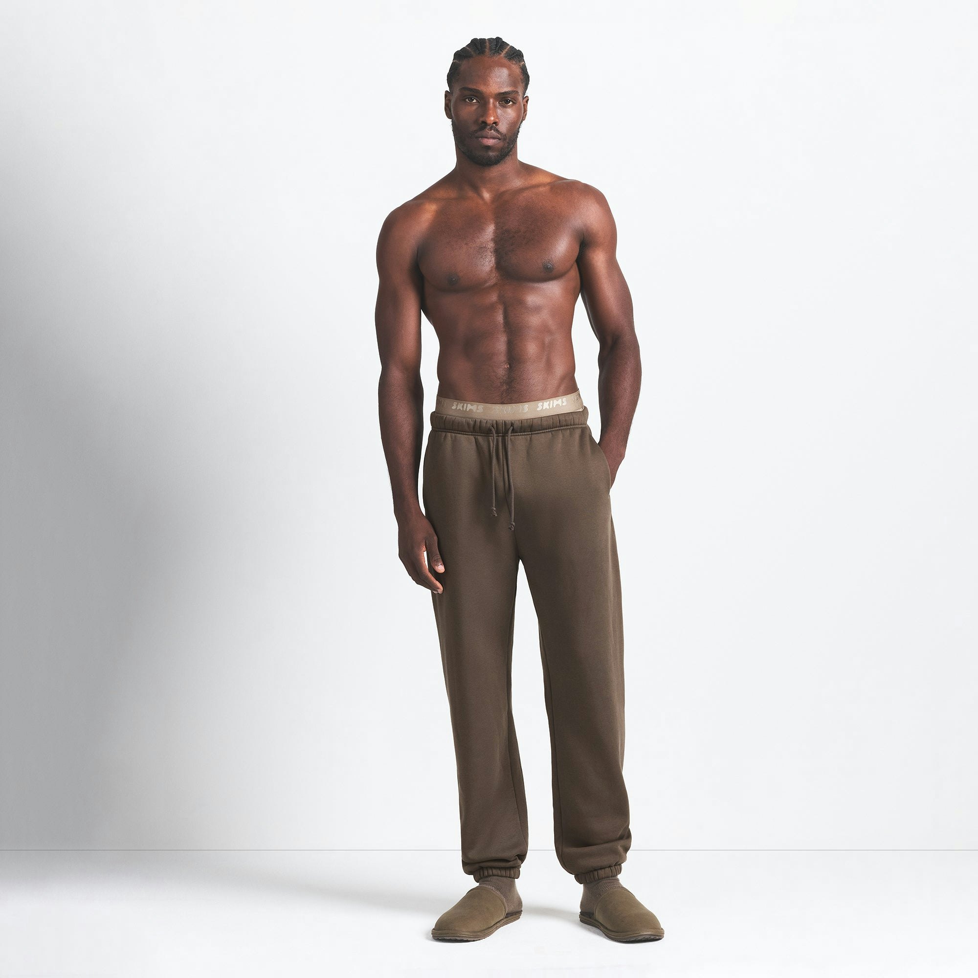 FLEECE LOUNGE MENS RELAXED JOGGER | DRIFTWOOD ON A MODEL FRONT VIEW @ | FOCUS: 0.0, 1.0, 0.9