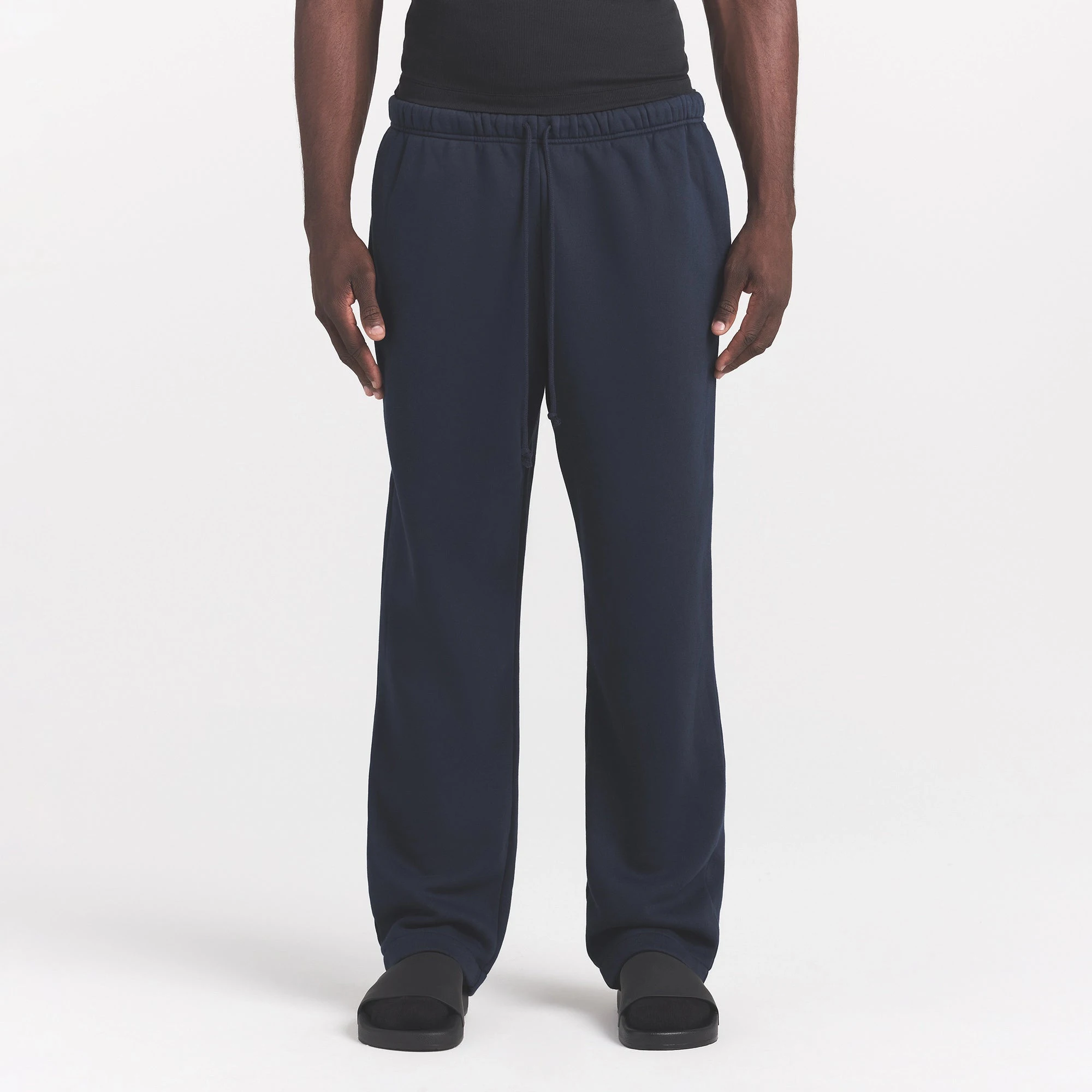 FLEECE LOUNGE MENS CLASSIC STRAIGHT LEG PANT | NAVY ON A MODEL FRONT VIEW @ | FOCUS: 0.0, 1.0, 0.9
