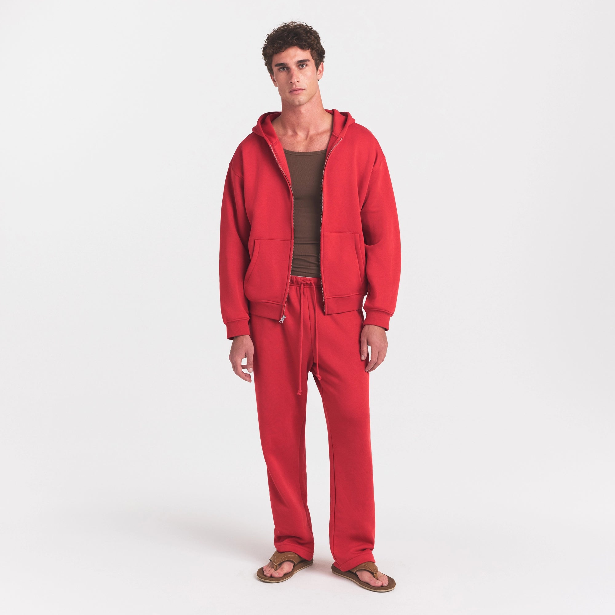 FLEECE LOUNGE MENS CLASSIC STRAIGHT LEG PANT | WASHED RED ON A MODEL FRONT VIEW @ | FOCUS: 0.0, 1.0, 0.9