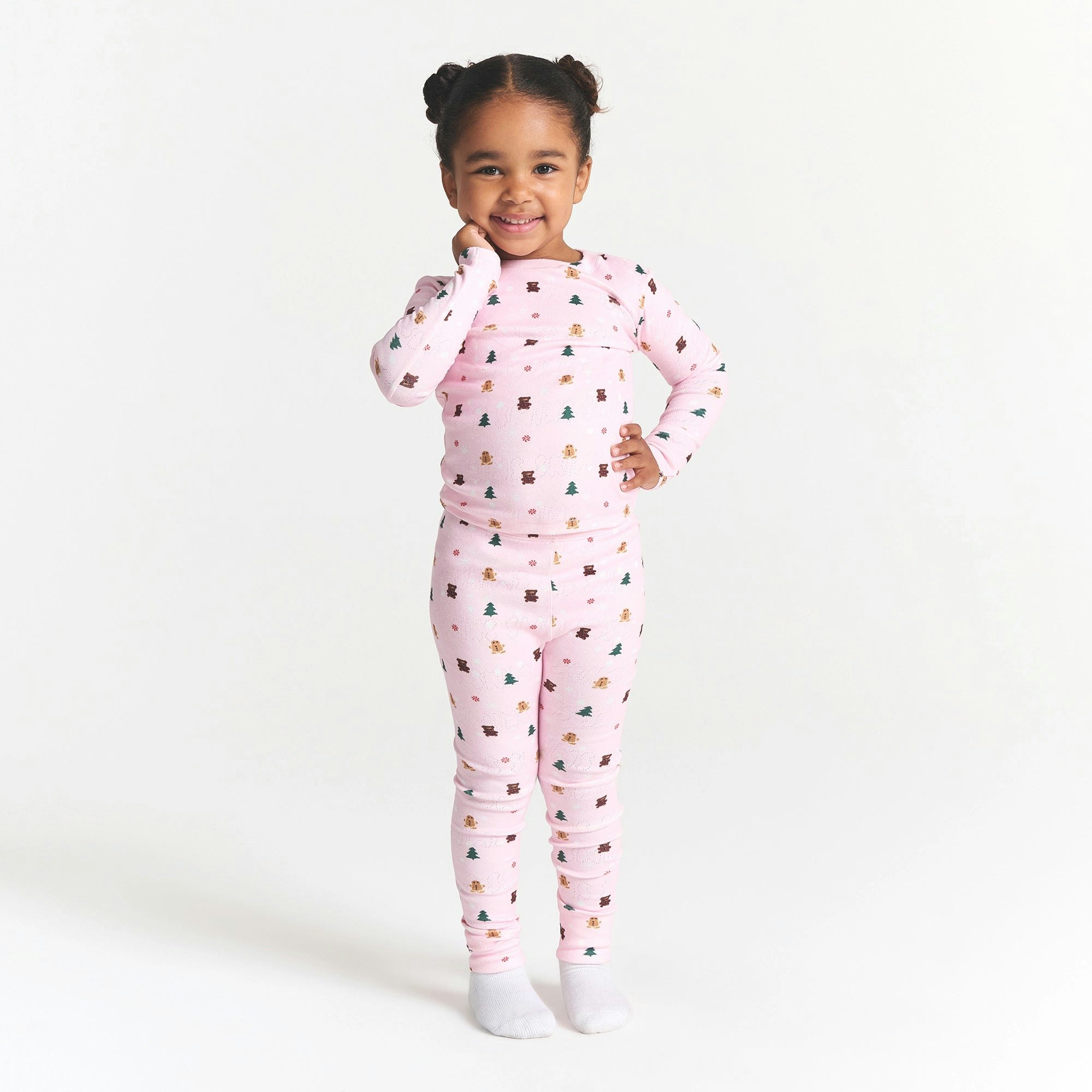 CACTUS PLANT FLEA MARKET X SKIMS PLUSH POINTELLE KIDS LONG SLEEVE SET | CHERRY BLOSSOM SNOW PRINT ON A MODEL FRONT VIEW @ | FOCUS: 0.0, 1.0, 0.9