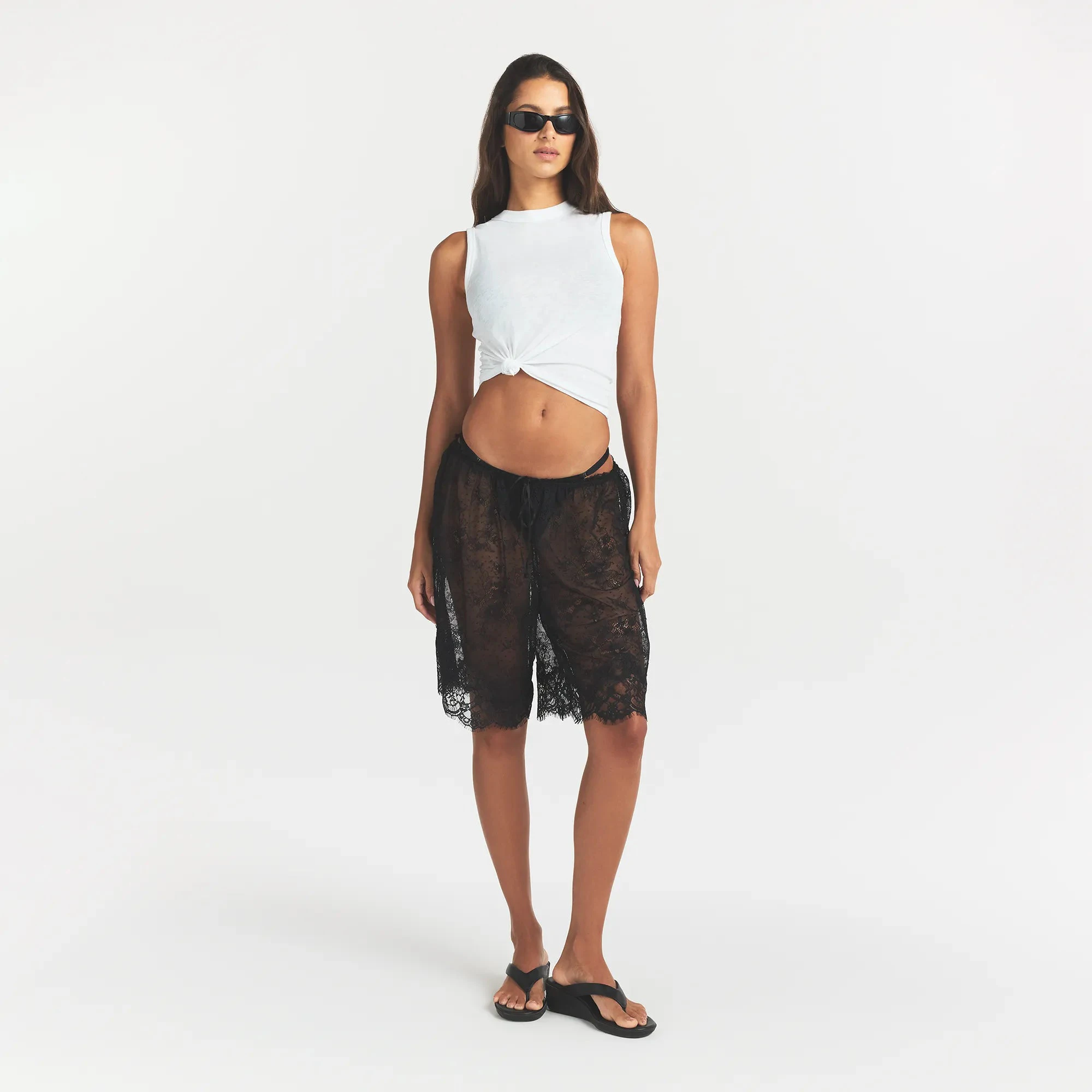 ULTRA FINE LACE SHORT | OBSIDIAN ON A MODEL FRONT VIEW @ | FOCUS: 0.0, 1.0, 0.9