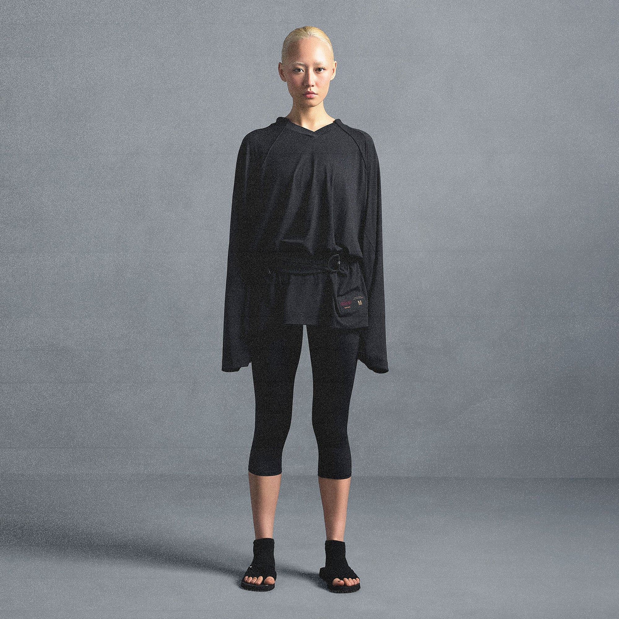 NikeSKIMS AIRY V-NECK OVERSIZED LONG SLEEVE TOP | OBSIDIAN | SKIMS