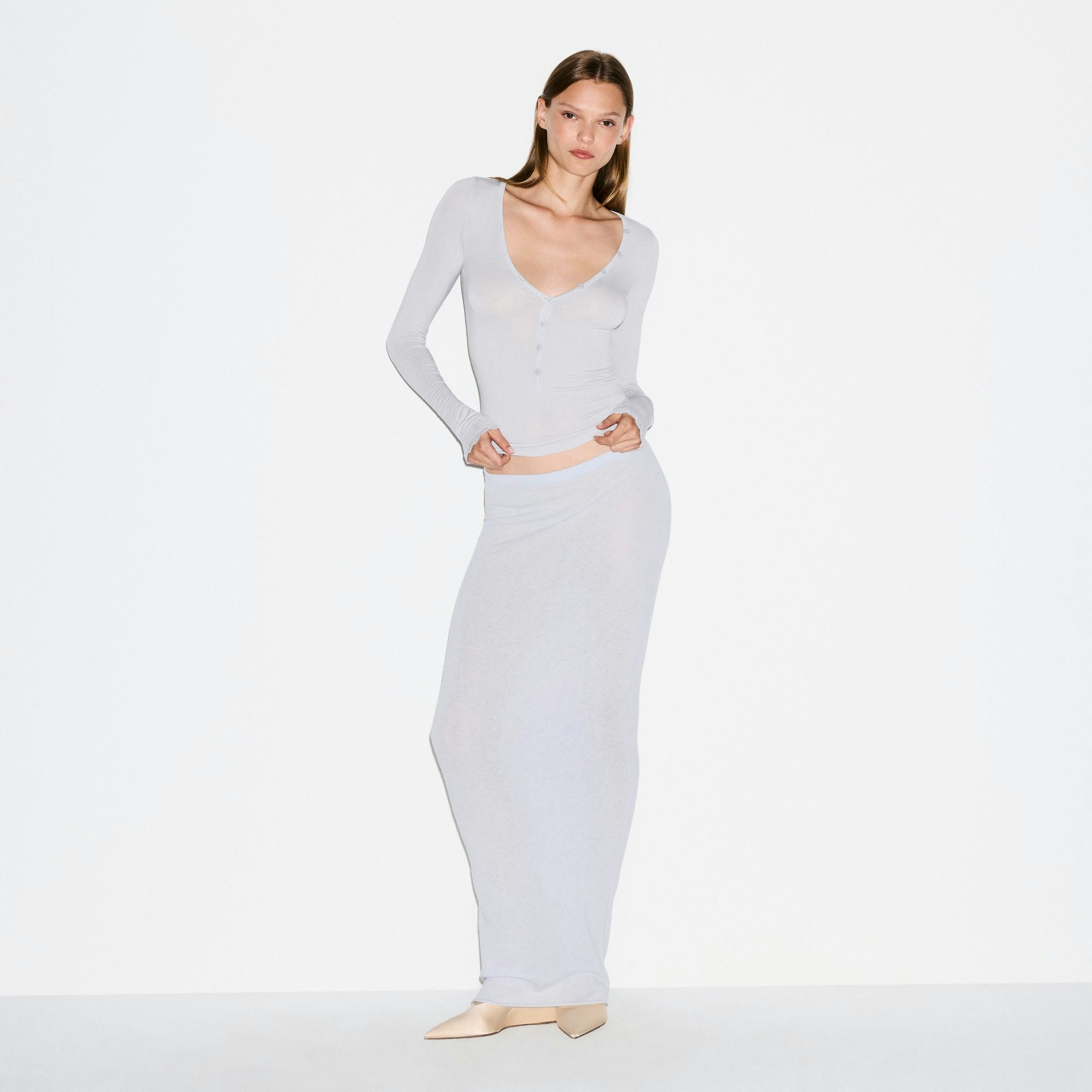 SHEER MODAL LONG SLEEVE HENLEY | MIST ON A MODEL FRONT VIEW @ | FOCUS: 0.0, 1.0, 0.9