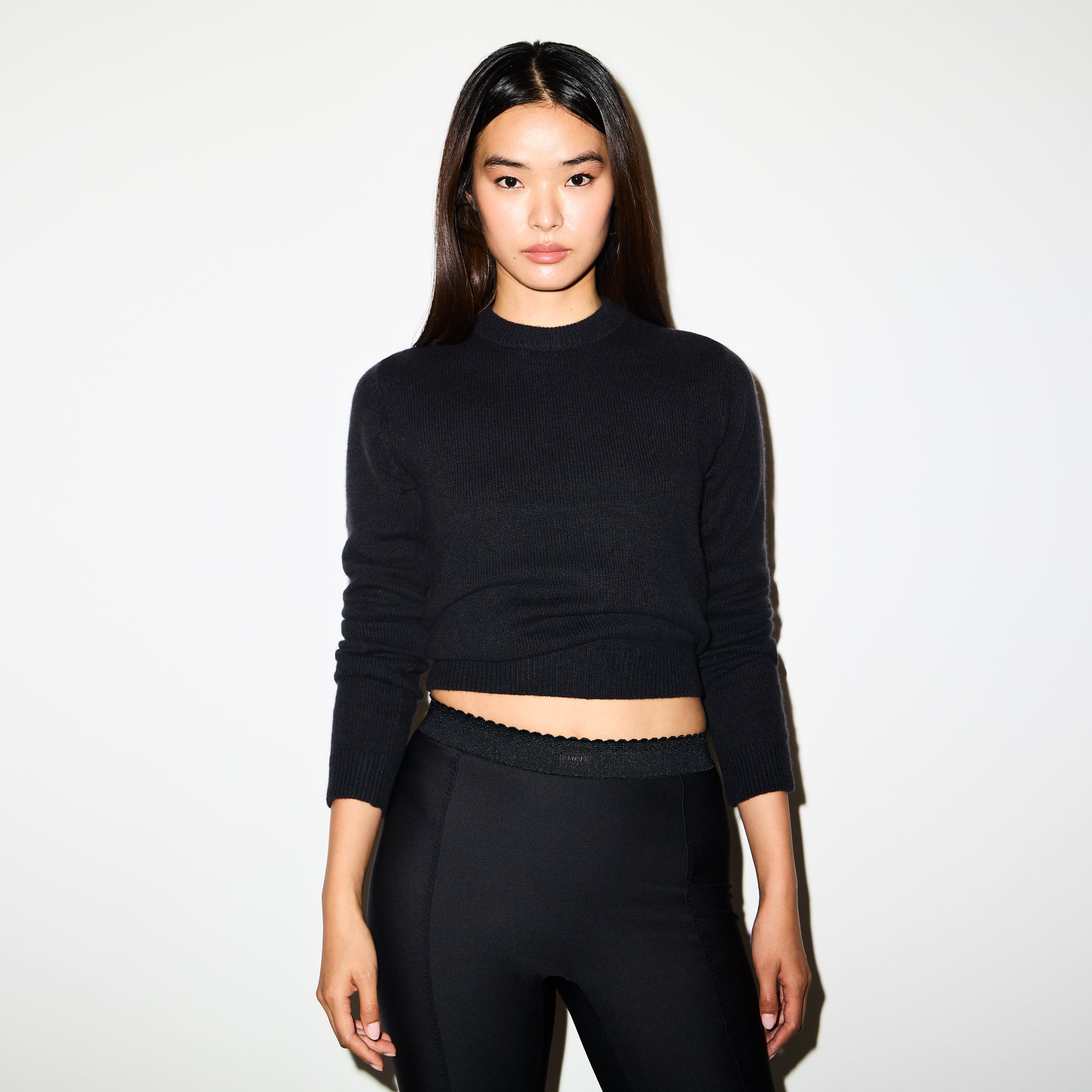 CREWNECK SWEATER