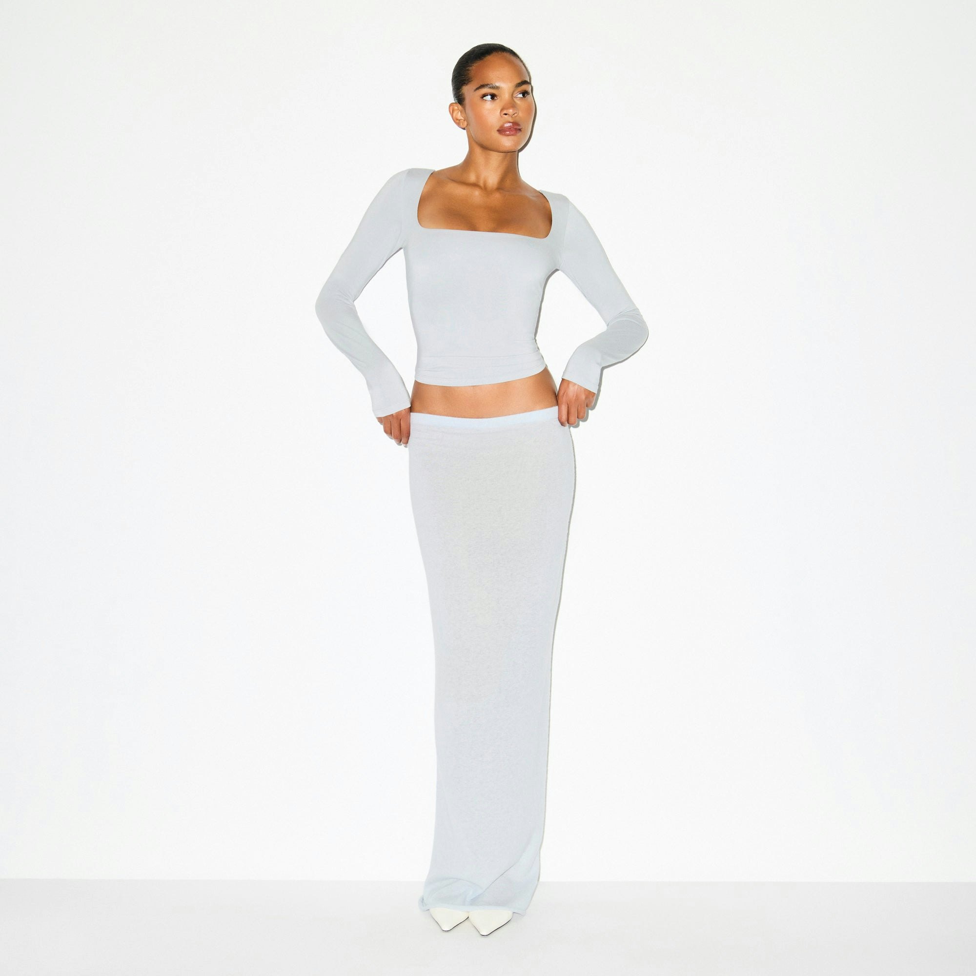 SMOOTH LAYERS SQUARE NECK TOP | MIST ON A MODEL FRONT VIEW @ | FOCUS: 0.0, 1.0, 0.9