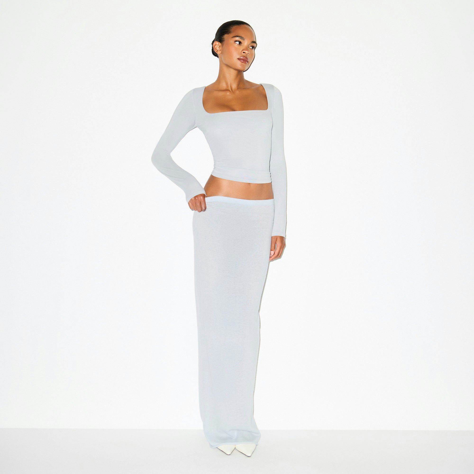 SMOOTH LAYERS SQUARE NECK TOP | MIST ON A MODEL FRONT VIEW @ | FOCUS: 0.0, 1.0, 0.9