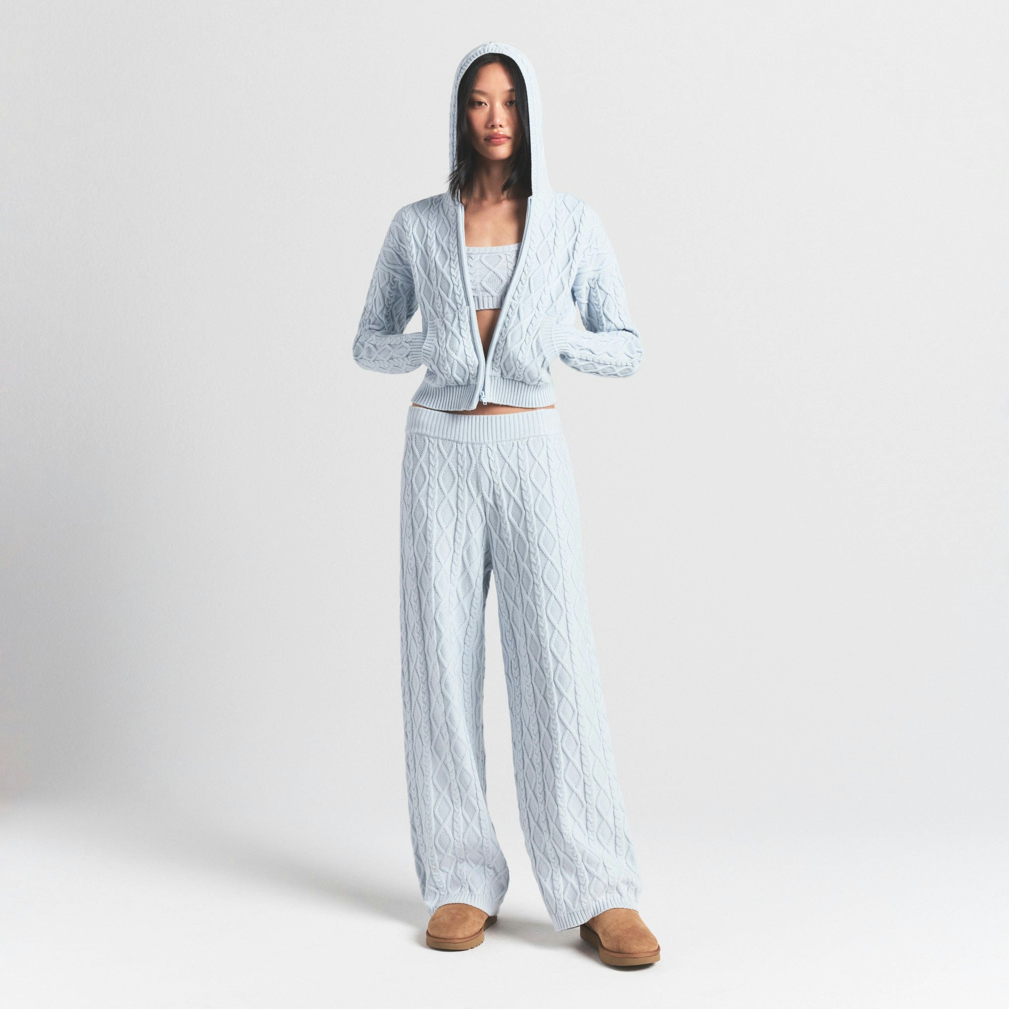 SWEATER KNITS CABLE SHRUNKEN ZIP UP HOODIE | ZEN BLUE ON A MODEL FRONT VIEW @ | FOCUS: 0.0, 1.0, 0.9