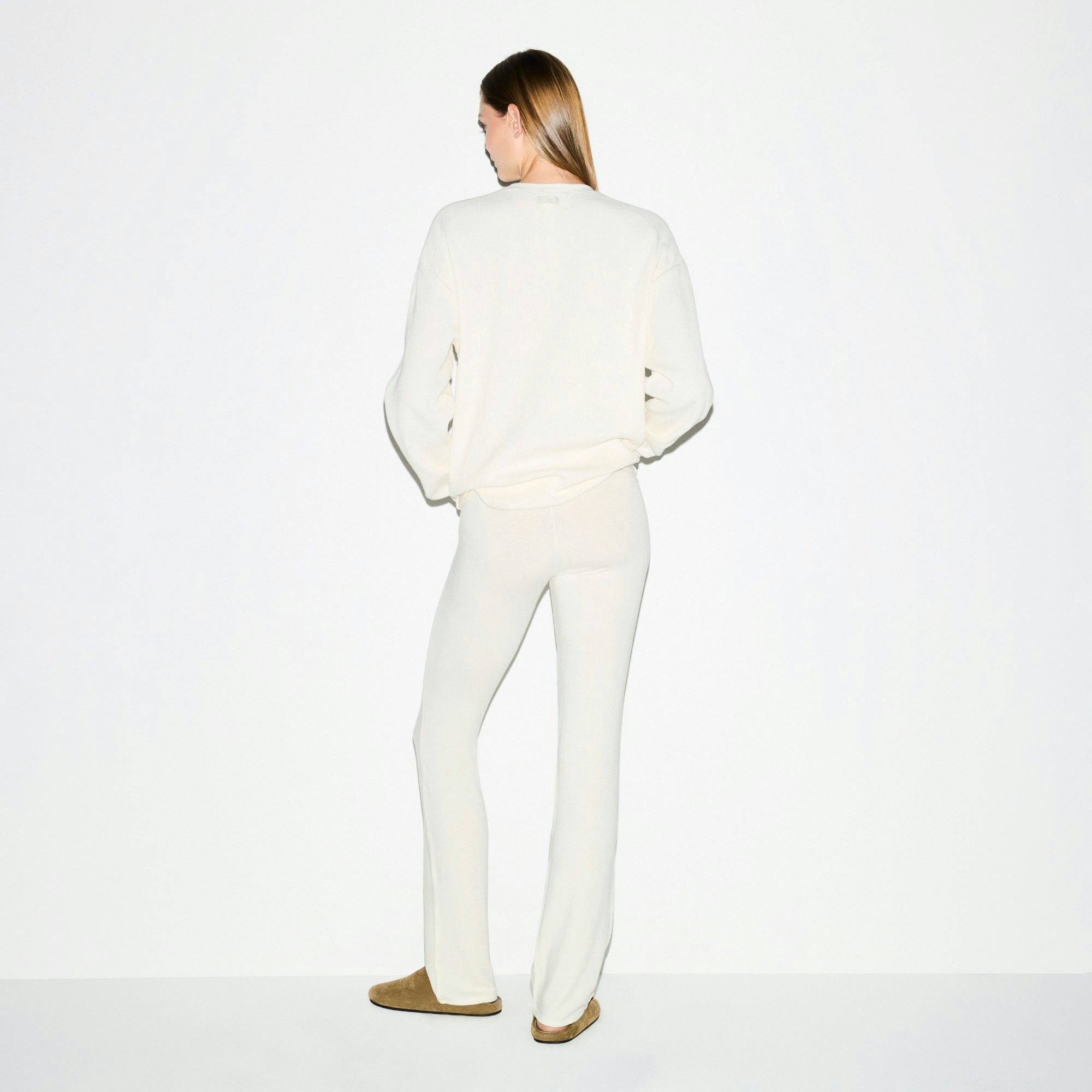 HEAVY WAFFLE OVERSIZED CREWNECK | IVORY ON A MODEL FRONT VIEW @ | FOCUS: 0.0, 1.0, 0.9