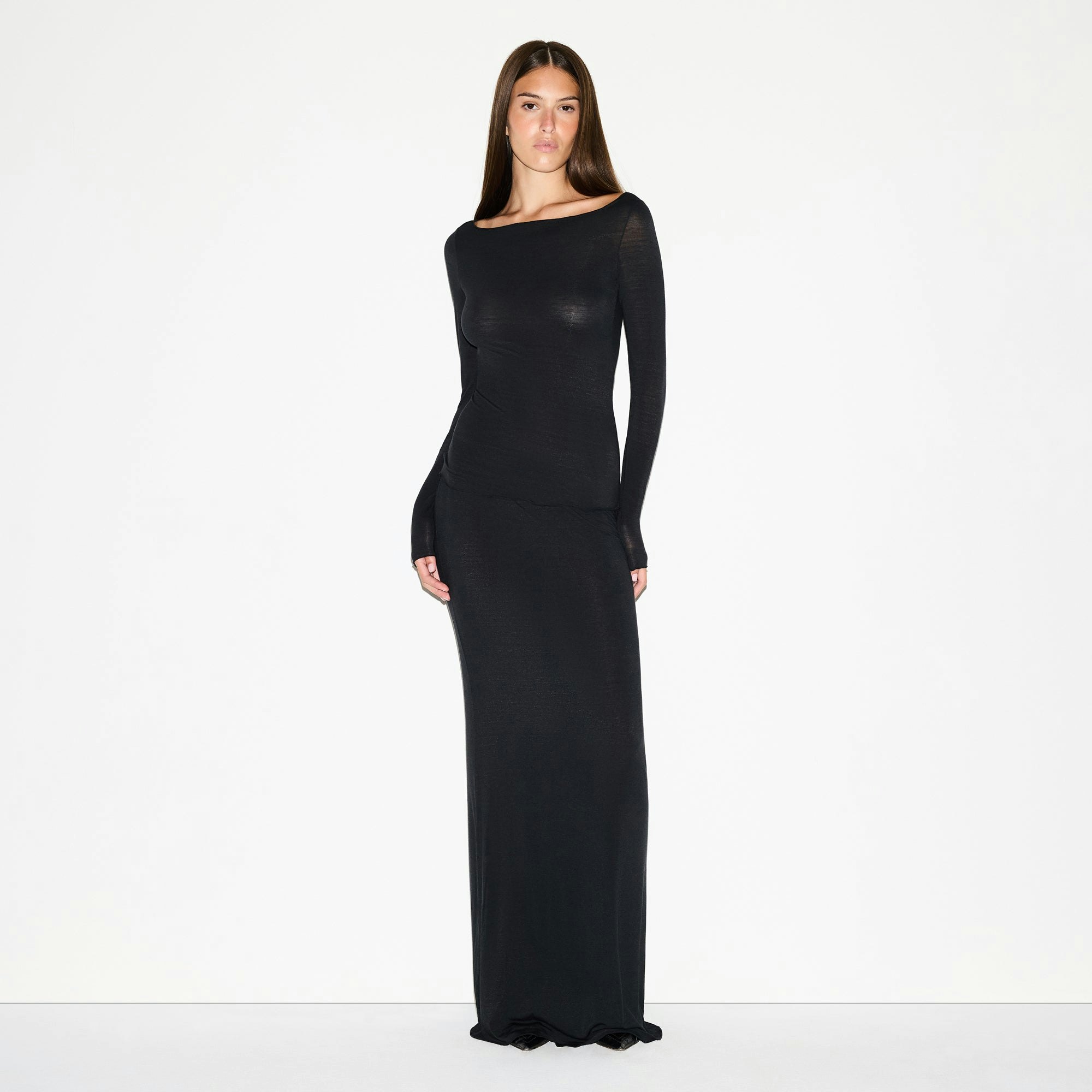 SHEER MODAL LONG SLEEVE BOAT NECK TOP | ONYX ON A MODEL FRONT VIEW @ | FOCUS: 0.0, 1.0, 0.9