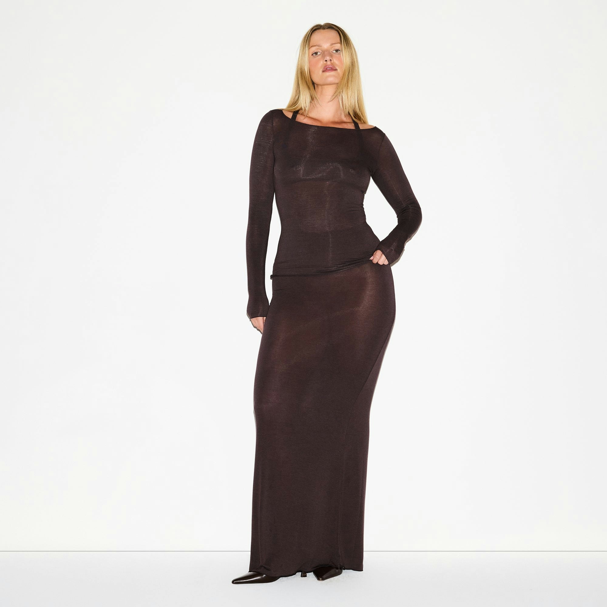 SHEER MODAL LONG SLEEVE BOATNECK TOP | PHOENIX ON A MODEL FRONT VIEW @ | FOCUS: 0.0, 1.0, 0.9