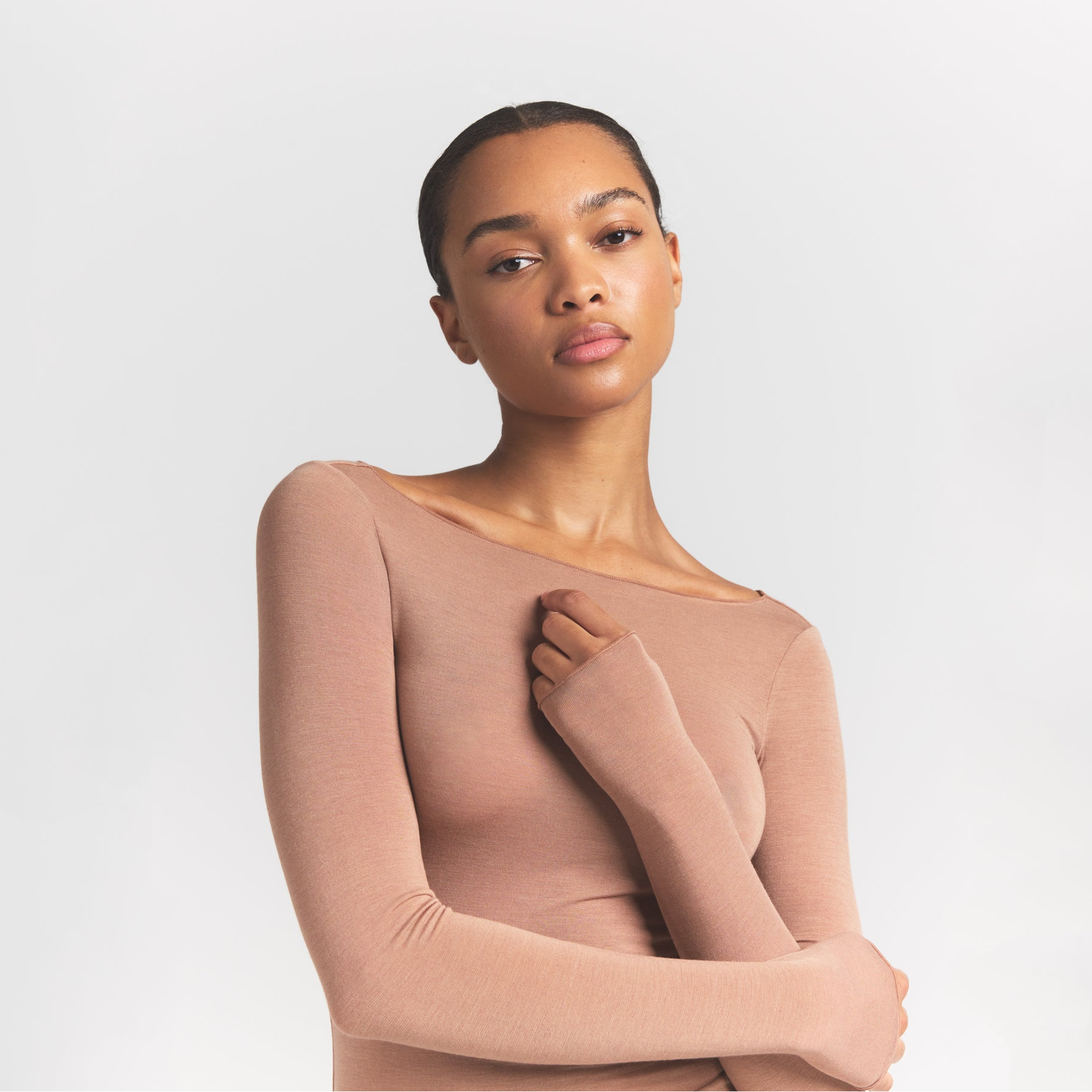 SHEER MODAL LONG SLEEVE BOATNECK TOP | SIENNA ON A MODEL FRONT VIEW @ | FOCUS: 0.9, 0.1, 0.7