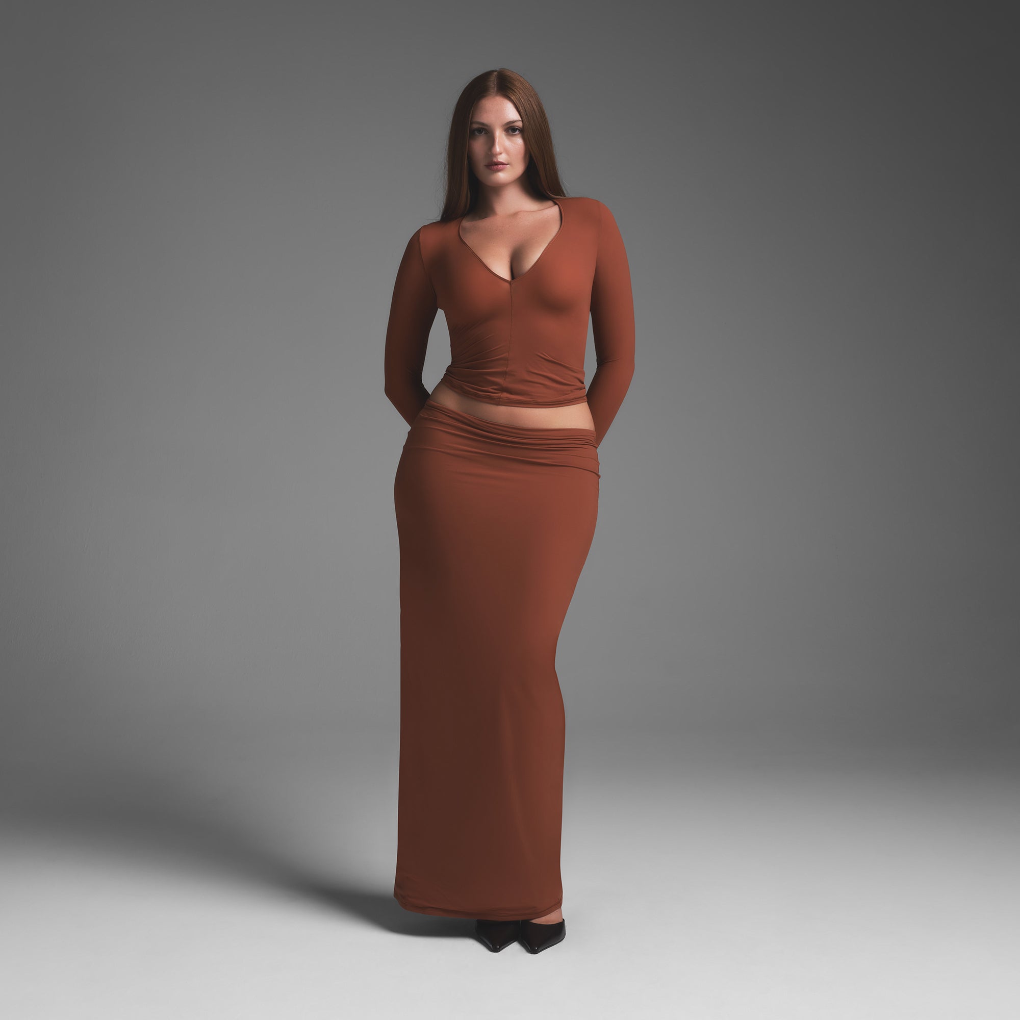 FITS EVERYBODY DEEP PLUNGE TOP | SAFFRON | XXS