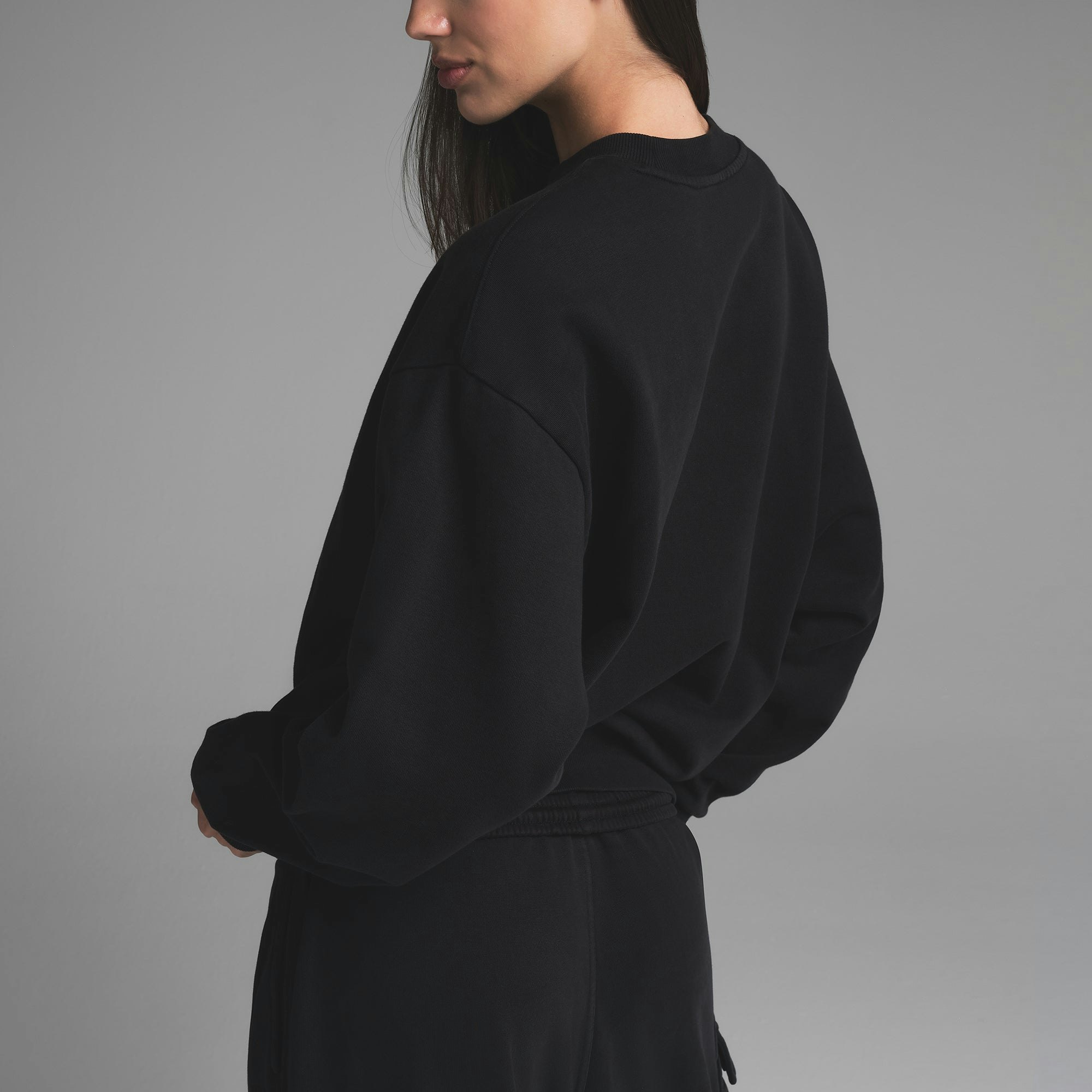 BOYFRIEND FLEECE TRENCH COAT | WASHED ONYX ON A MODEL BACK VIEW | FOCUS: 0.0, 1.0, 0.9
