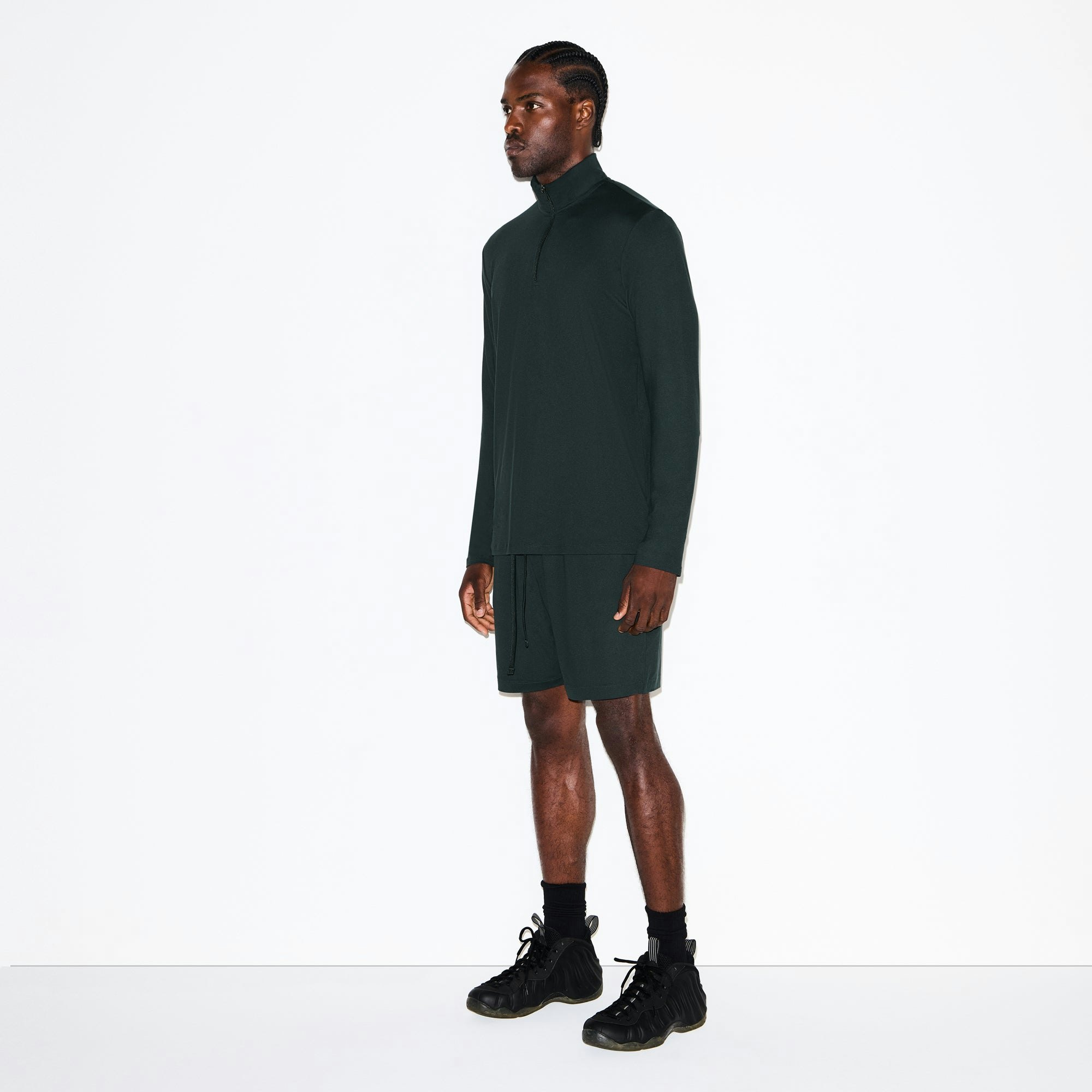 OUTDOOR JERSEY MENS HALF ZIP TOP | TINT ON A MODEL FRONT VIEW @ | FOCUS: 0.0, 1.0, 0.9