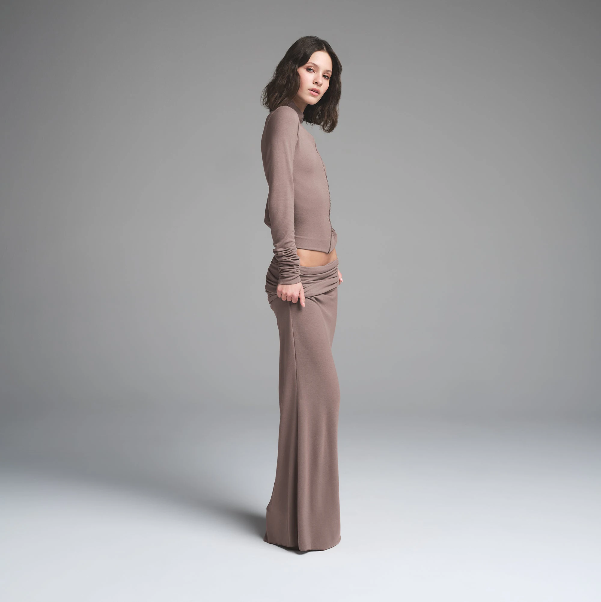 SKIMS CLOUD ZIP UP TOP | AMETHYST ON A MODEL SIDE VIEW | FOCUS: 0.0, 1.0, 0.9