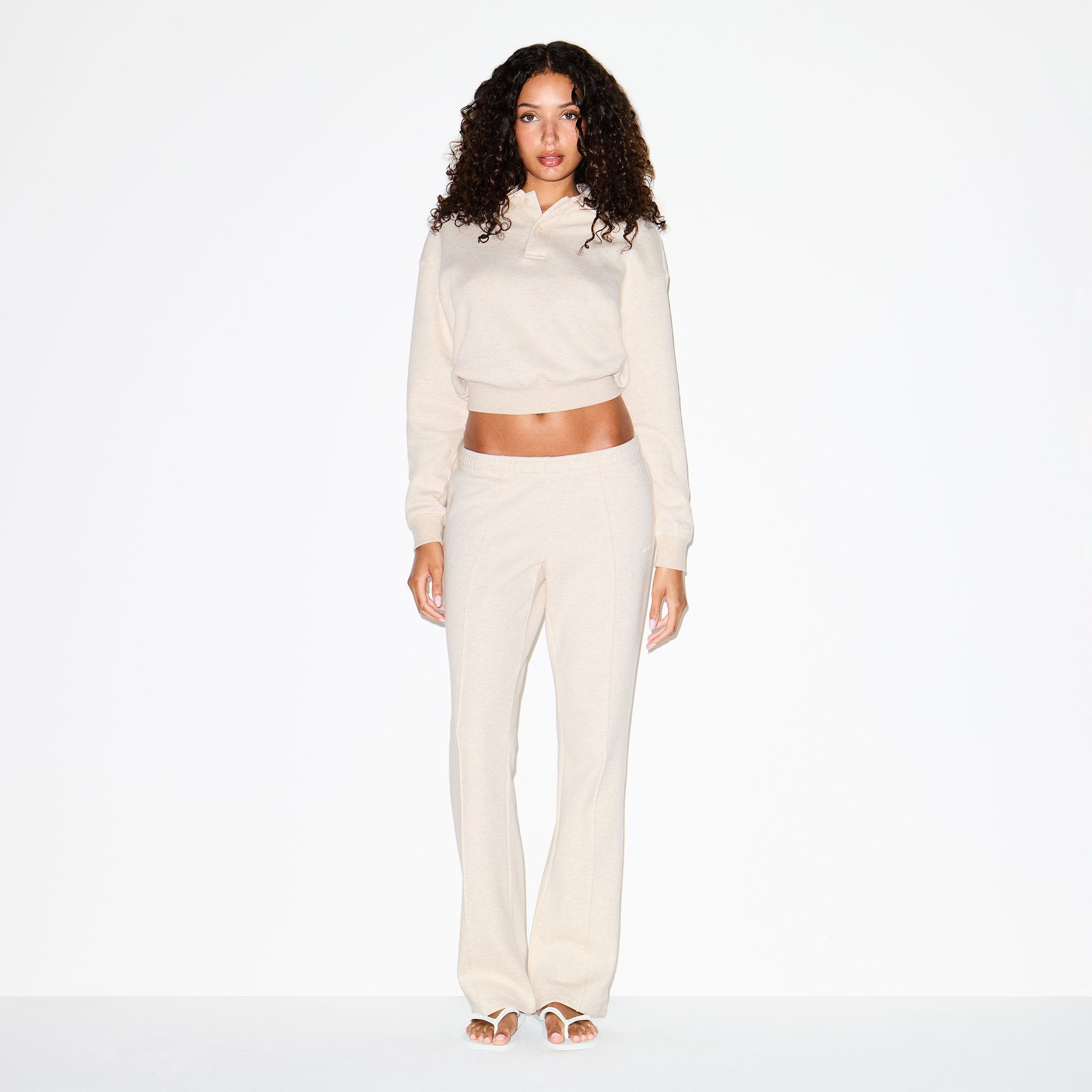 COTTON FLEECE POLO SWEATSHIRT | OATMEAL HEATHER ON A MODEL FRONT VIEW @ | FOCUS: 0.0, 1.0, 0.9