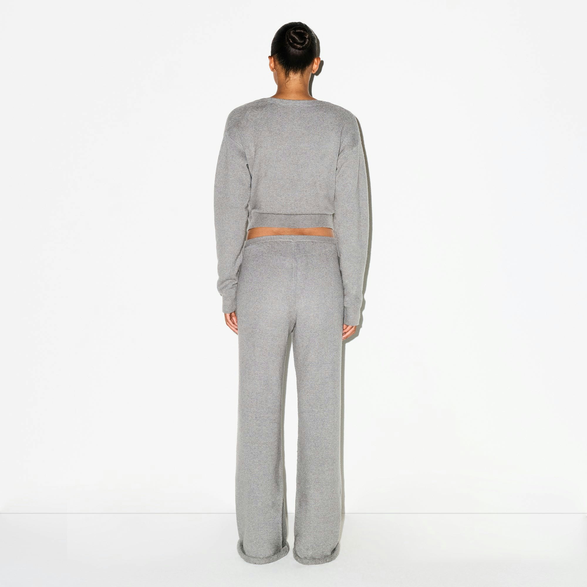 TEXTURED KNIT WRAP SWEATER | DARK HEATHER GREY ON A MODEL FRONT VIEW @ | FOCUS: 0.0, 1.0, 0.9