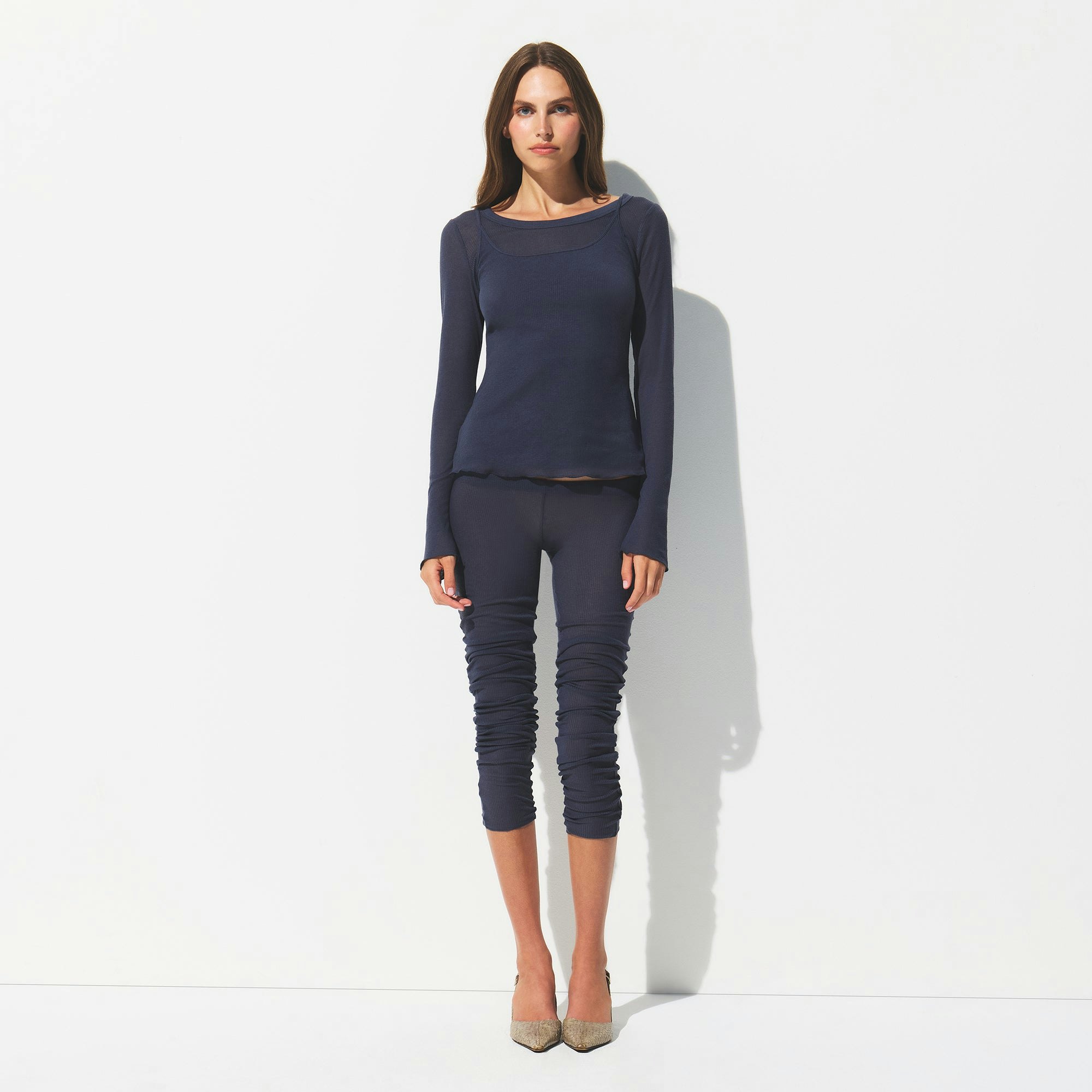 SHEER RIB LONG SLEEVE CREW NECK TOP | SLEET ON A MODEL FRONT VIEW @ | FOCUS: 0.0, 1.0, 0.9
