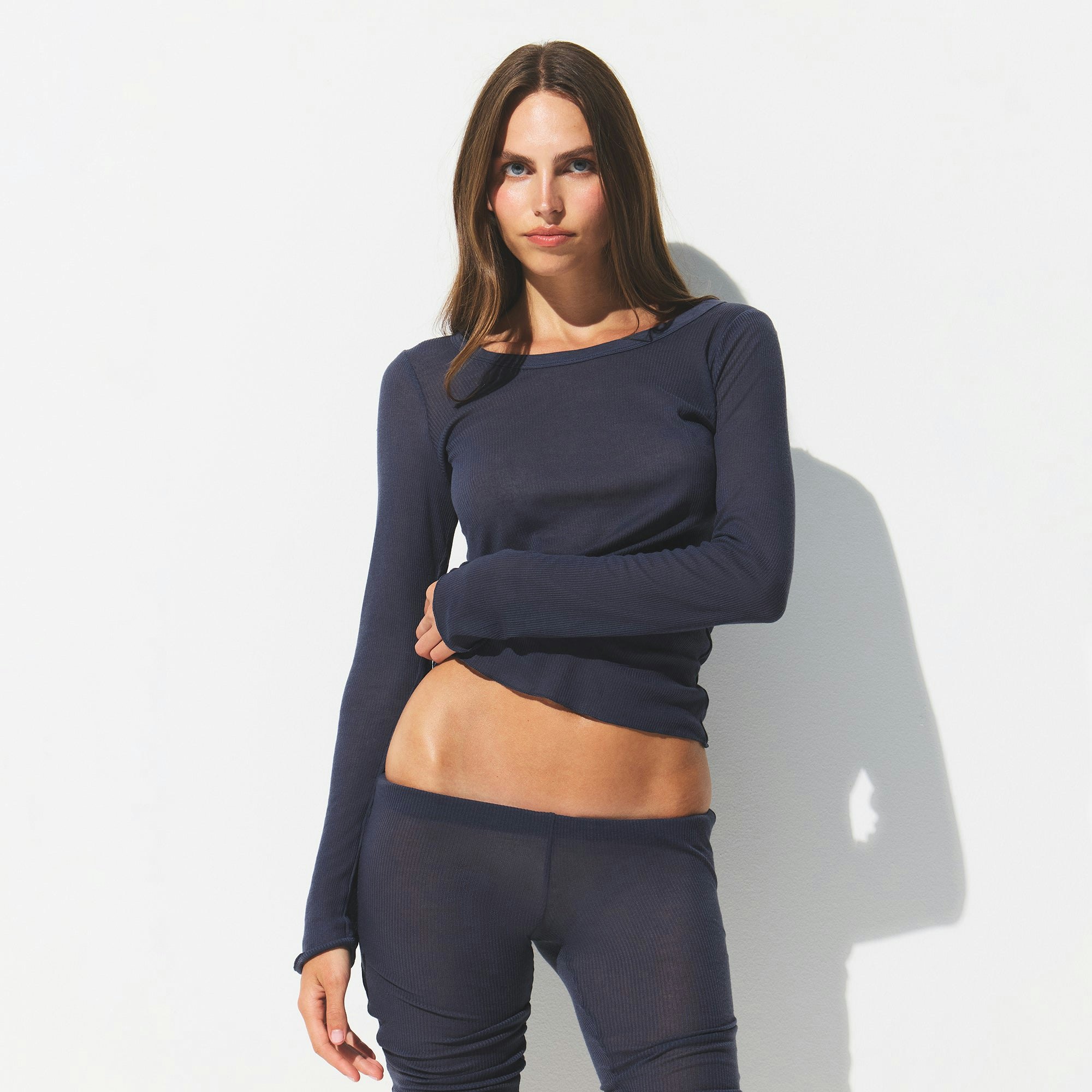 SHEER RIB LONG SLEEVE CREW NECK TOP | SLEET ON A MODEL FRONT VIEW @ | FOCUS: 0.0, 1.0, 0.9