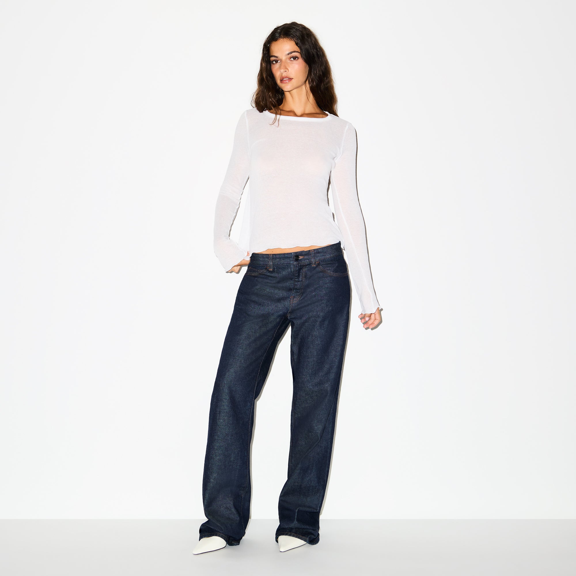 SHEER RIB LONG SLEEVE CREW NECK TOP | SNOW ON A MODEL FRONT VIEW @ | FOCUS: 0.0, 1.0, 0.9