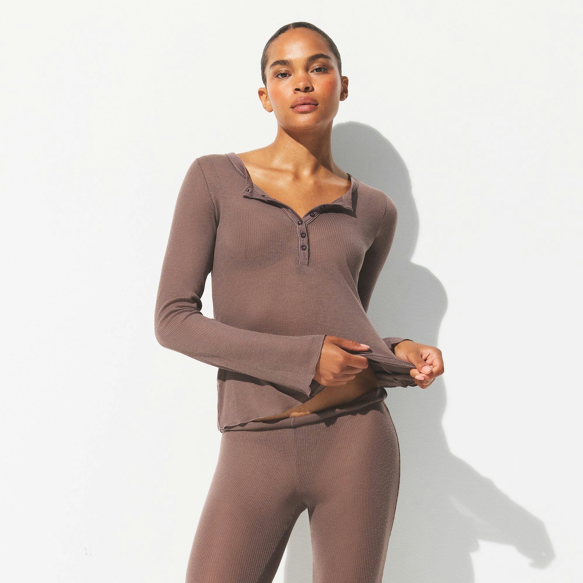 SHEER RIB LONG SLEEVE HENLEY | PEWTER ON A MODEL FRONT VIEW @ | FOCUS: 0.0, 1.0, 0.9