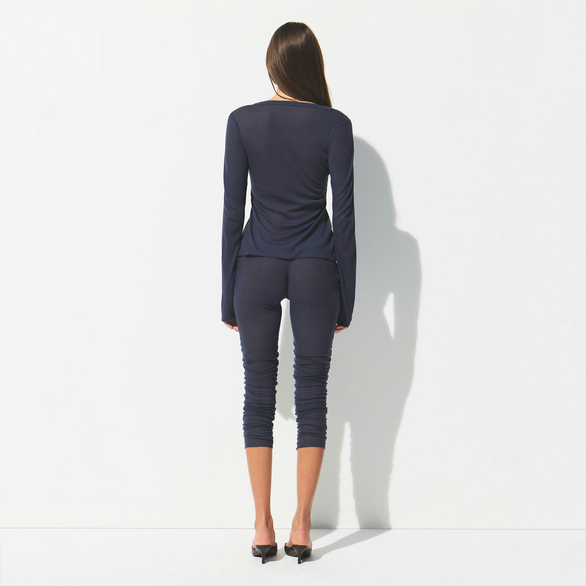 SHEER RIB LONG SLEEVE HENLEY | SLEET ON A MODEL BACK VIEW @ | FOCUS: 0.0, 1.0, 0.9