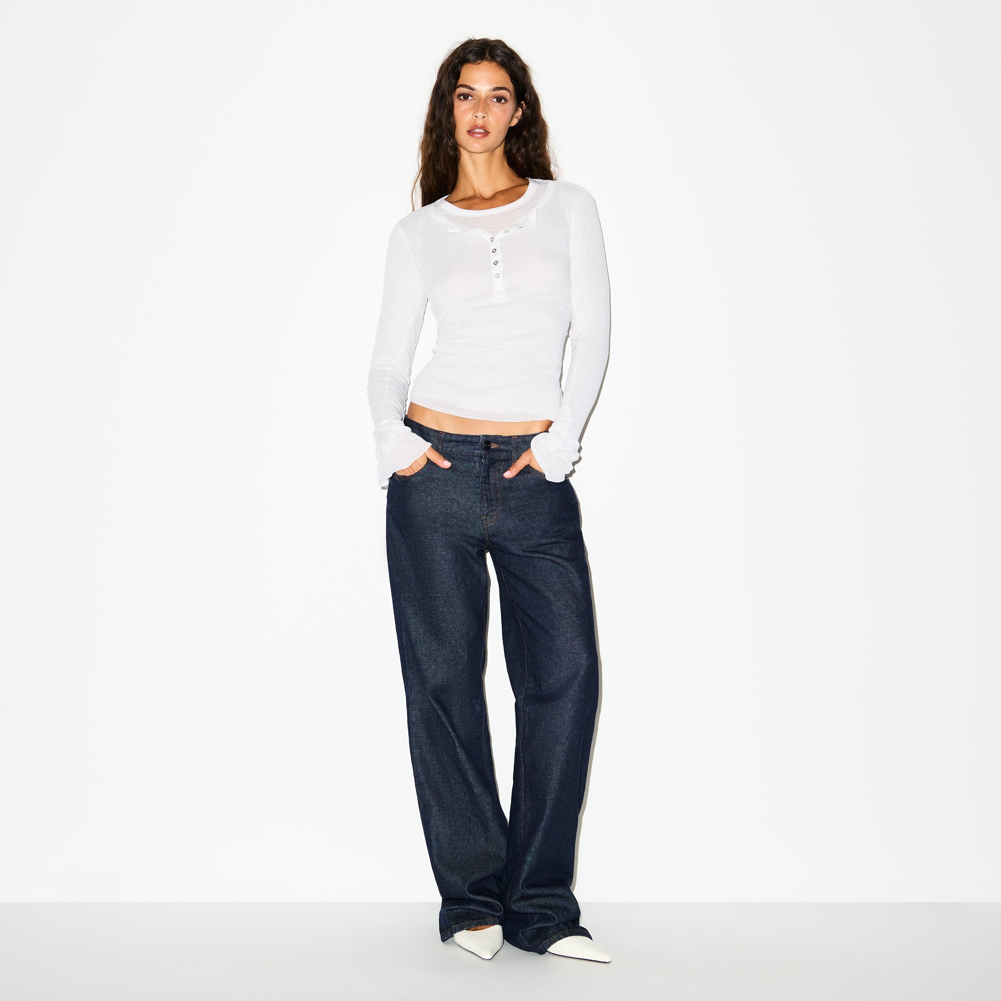 SHEER RIB LONG SLEEVE HENLEY | SNOW ON A MODEL FRONT VIEW @ | FOCUS: 0.0, 1.0, 0.9