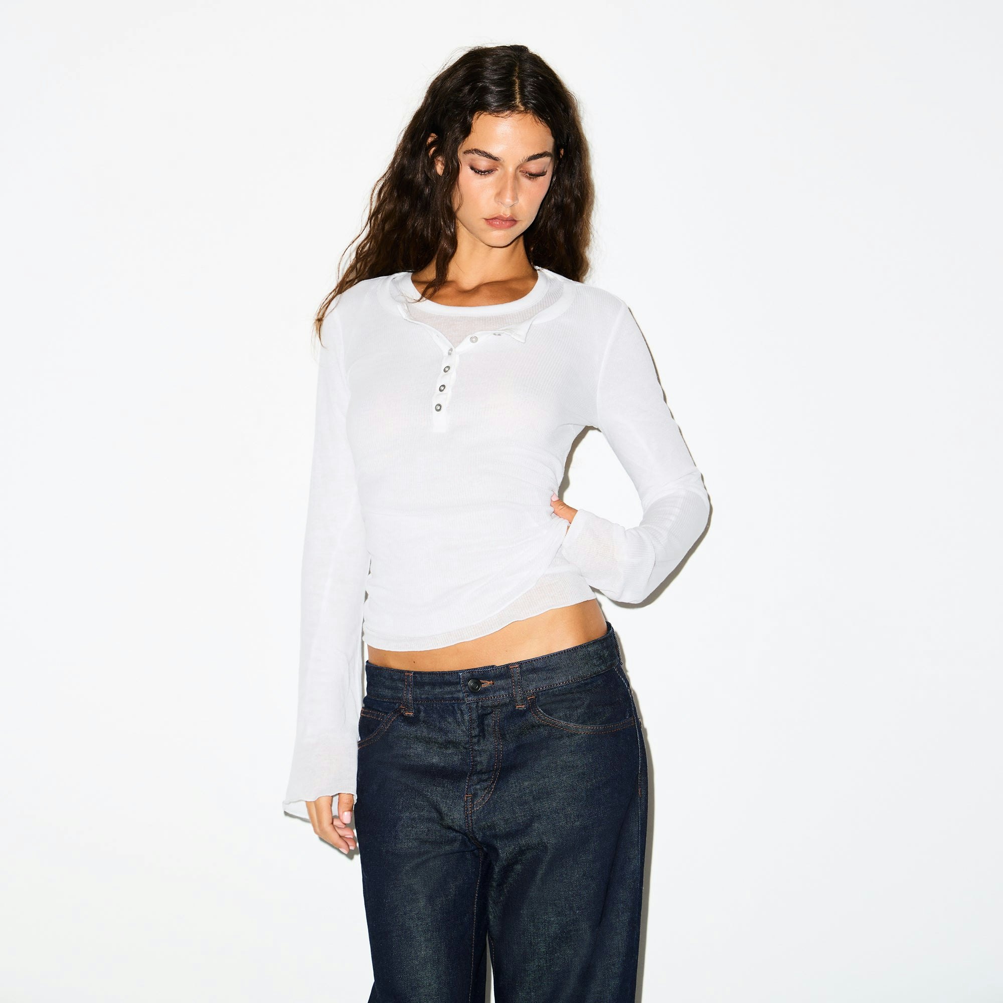 SHEER RIB LONG SLEEVE HENLEY | SNOW ON A MODEL SIDE VIEW @ | FOCUS: 0.0, 1.0, 0.9