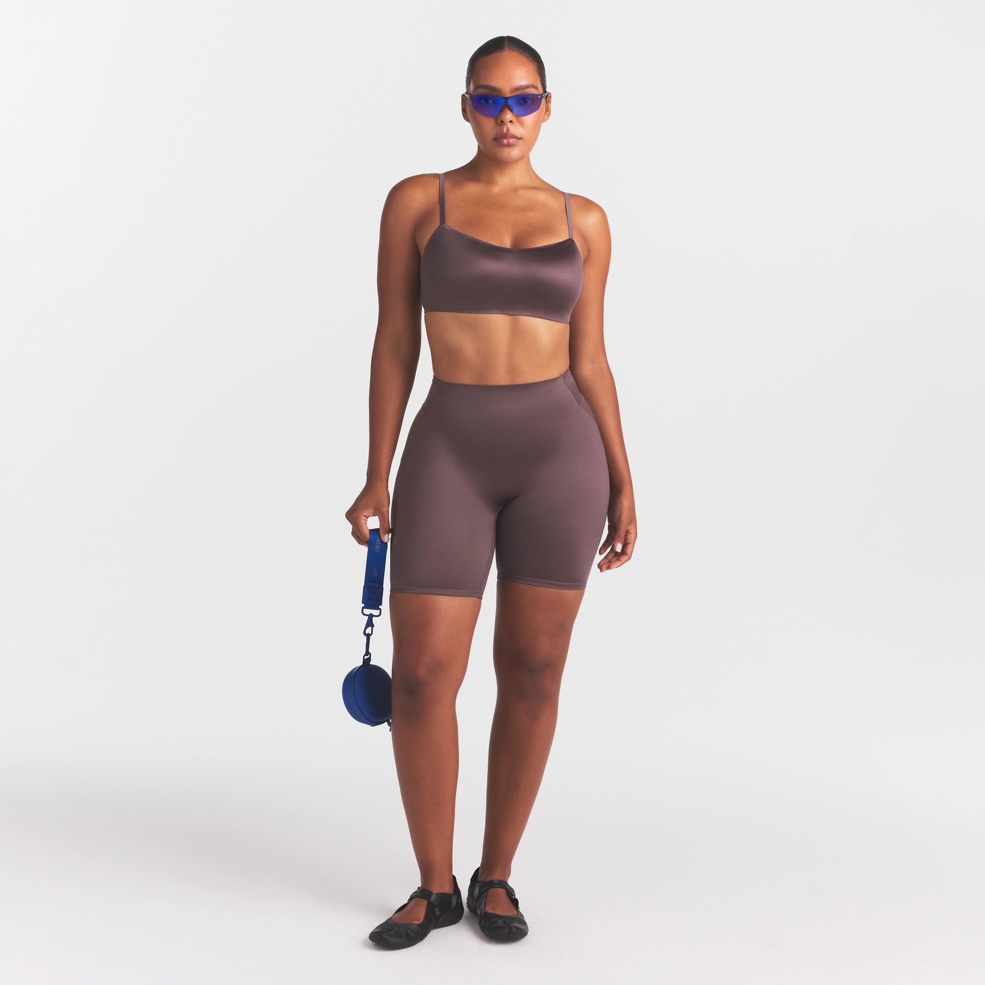 NikeSKIMS SATIN SHINE SCOOP CAMI BRA | RESIN ON A MODEL FRONT VIEW @ | FOCUS: 0.0, 1.0, 0.9