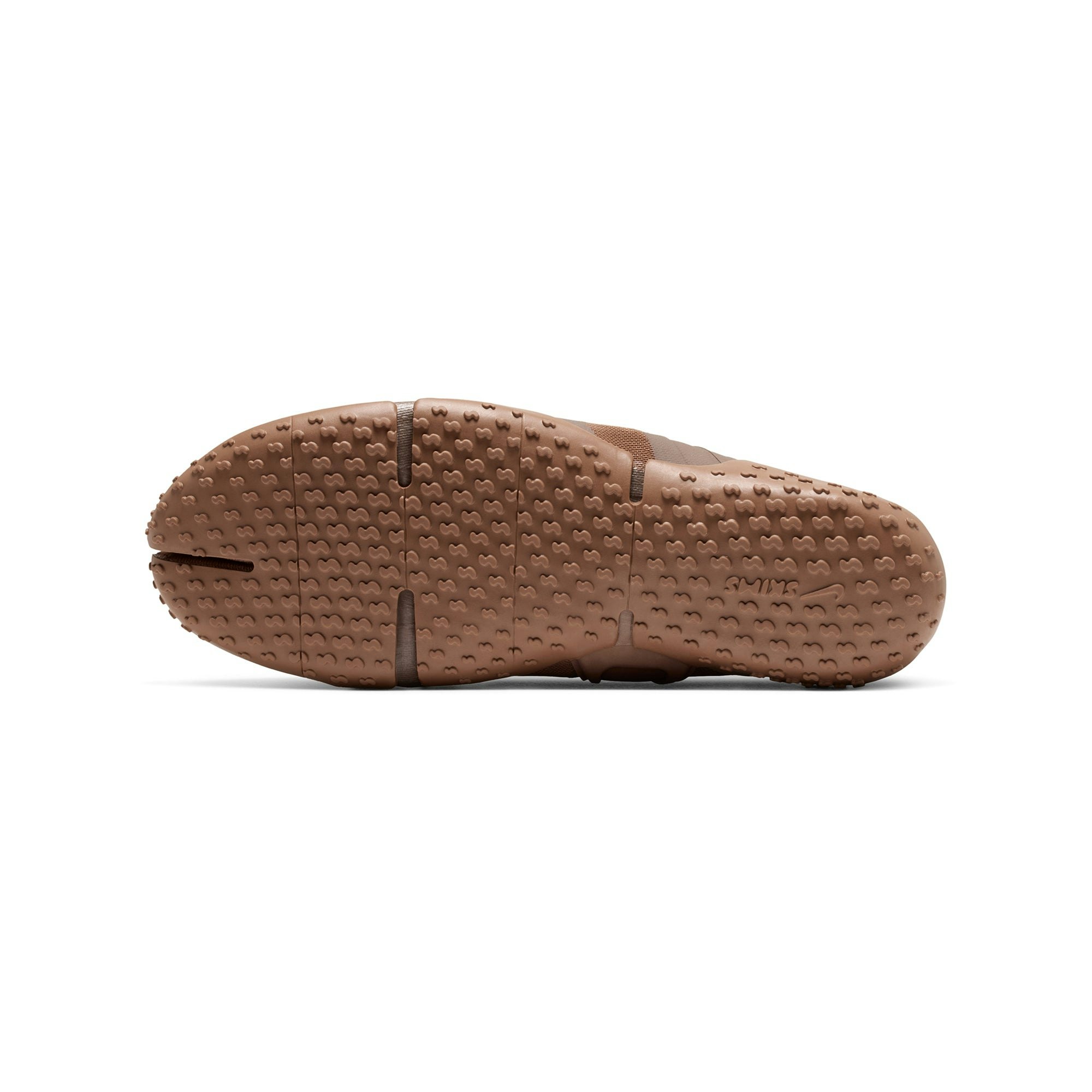 NikeSKIMS FOOTWEAR MESH RIFT | ARCHAEO BROWN FLAT ON A WHITE BACKGROUND | FOCUS: 0.0, 1.0, 0.9