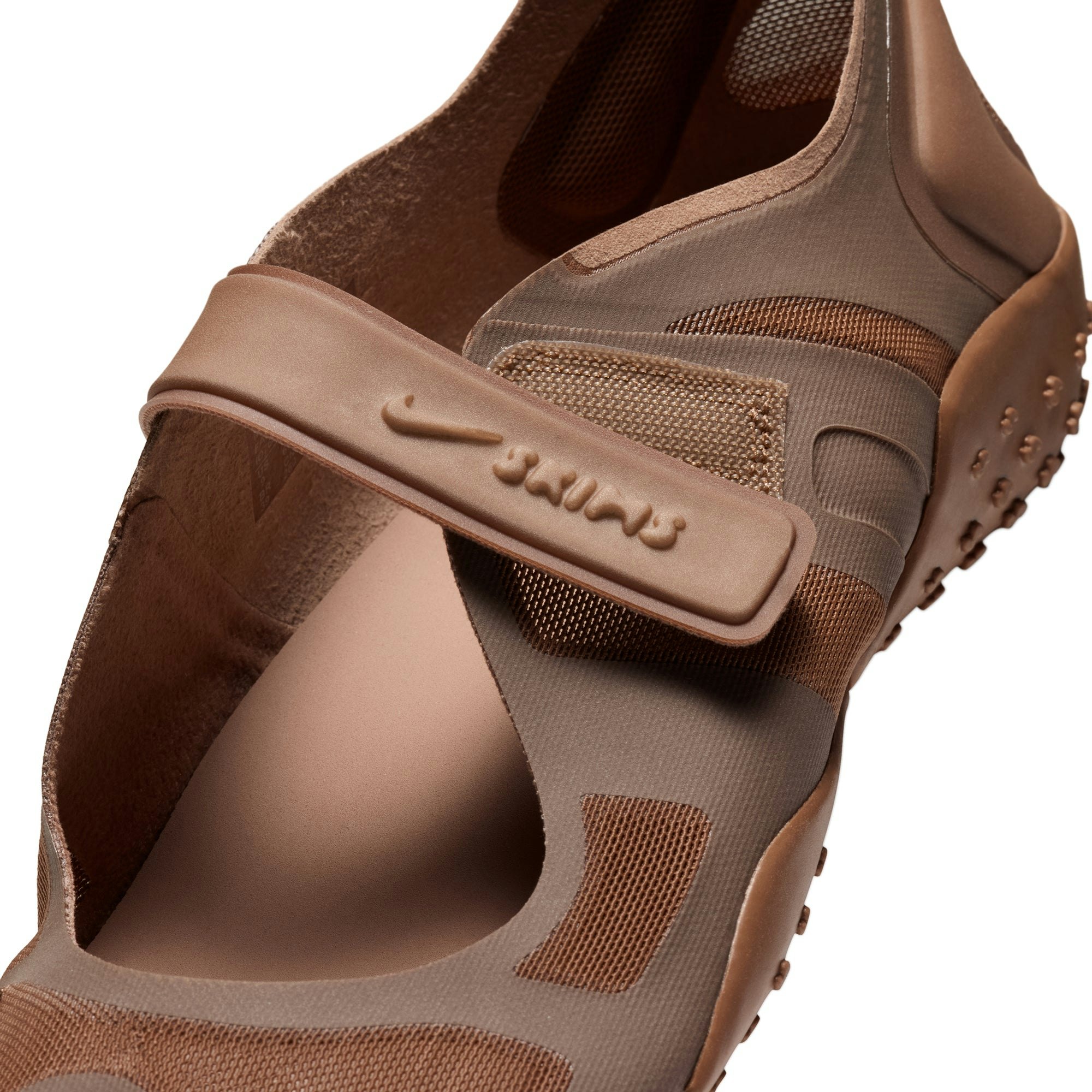 NikeSKIMS FOOTWEAR MESH RIFT | ARCHAEO BROWN FLAT ON A WHITE BACKGROUND | FOCUS: 0.0, 1.0, 0.9