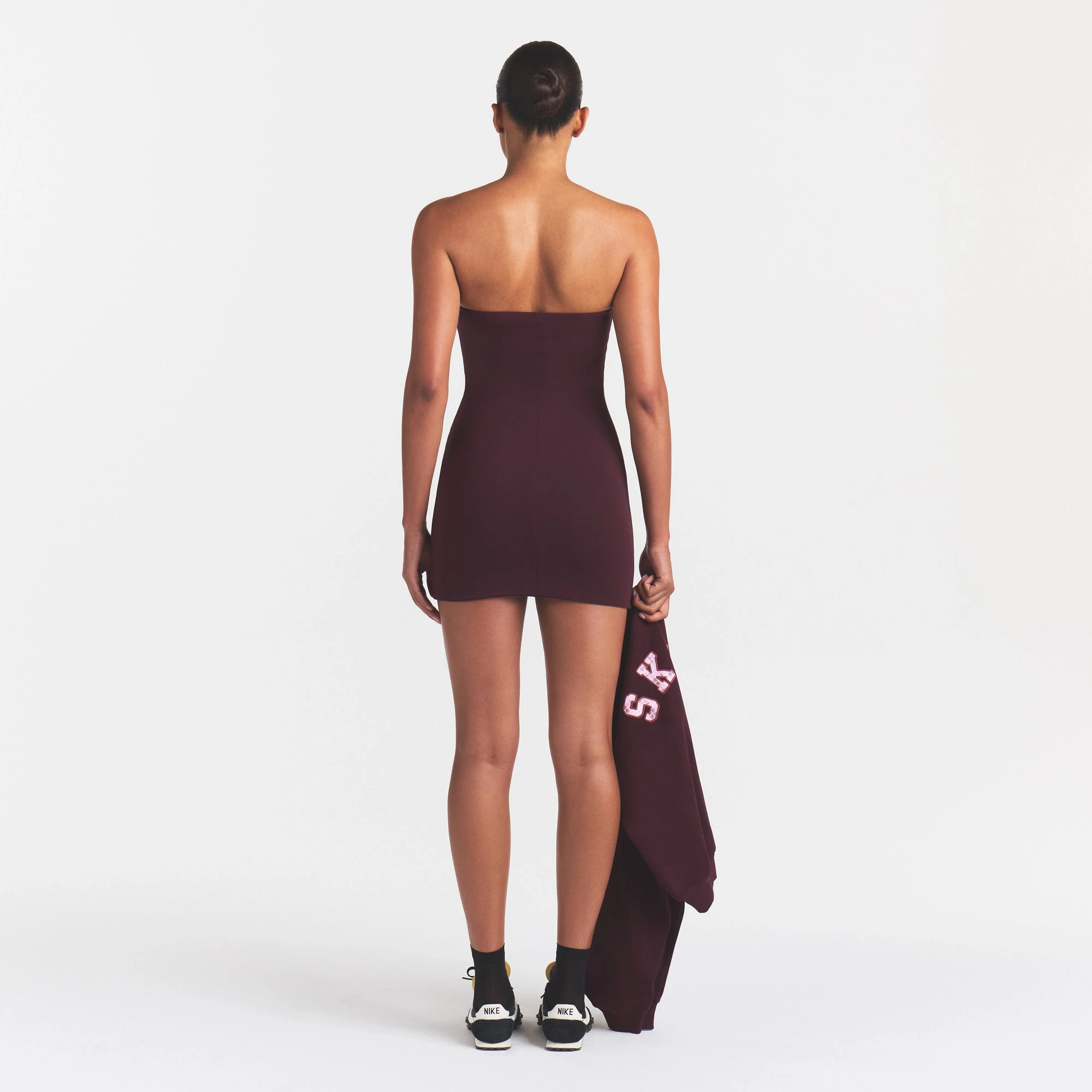 COTTON JERSEY MINI TUBE DRESS | CURRANT & LAYS FLAT ON A WHITE BACKGROUND | FLT