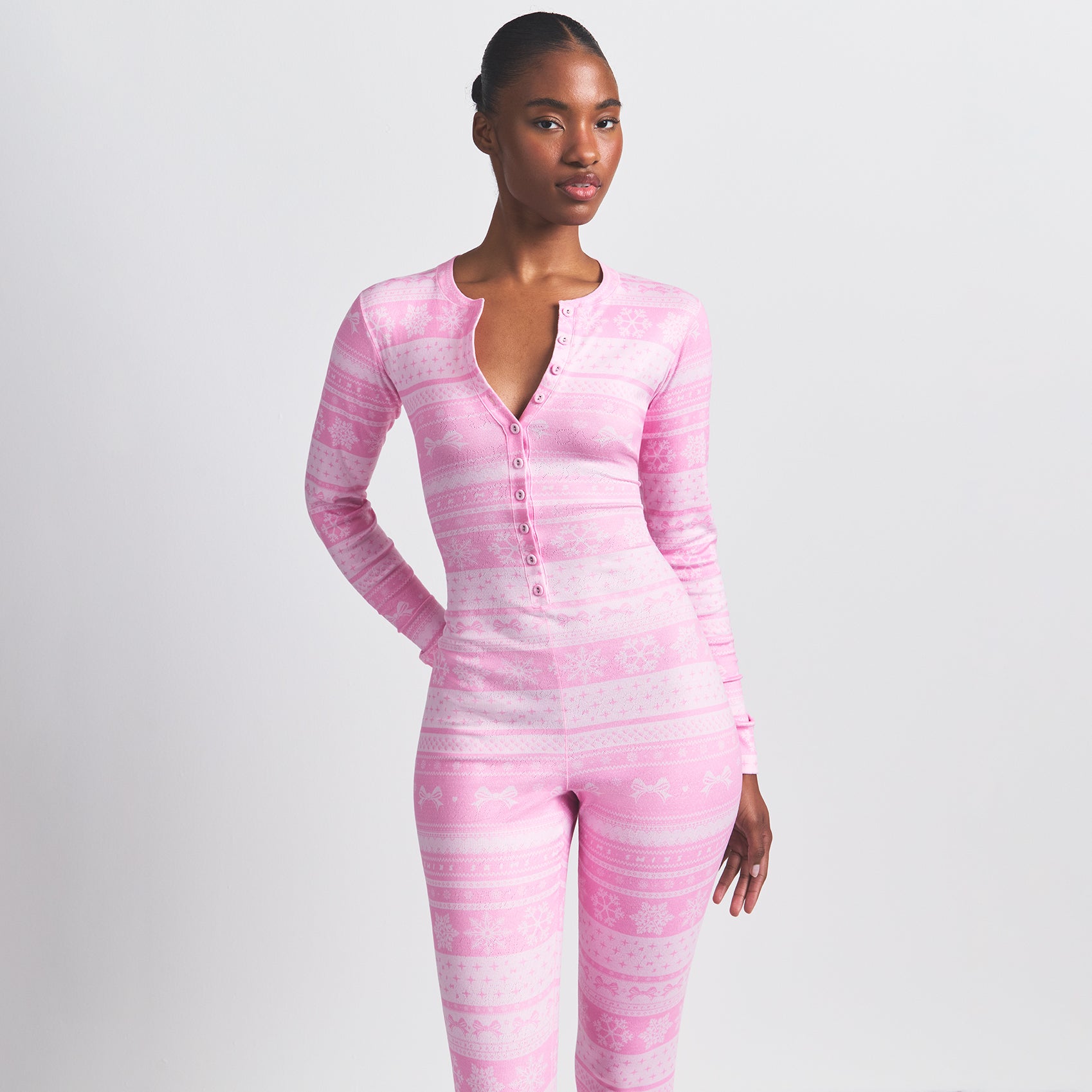 LOGO PLUSH POINTELLE HENLEY ONESIE | BUBBLE GUM BOW FAIR ISLE