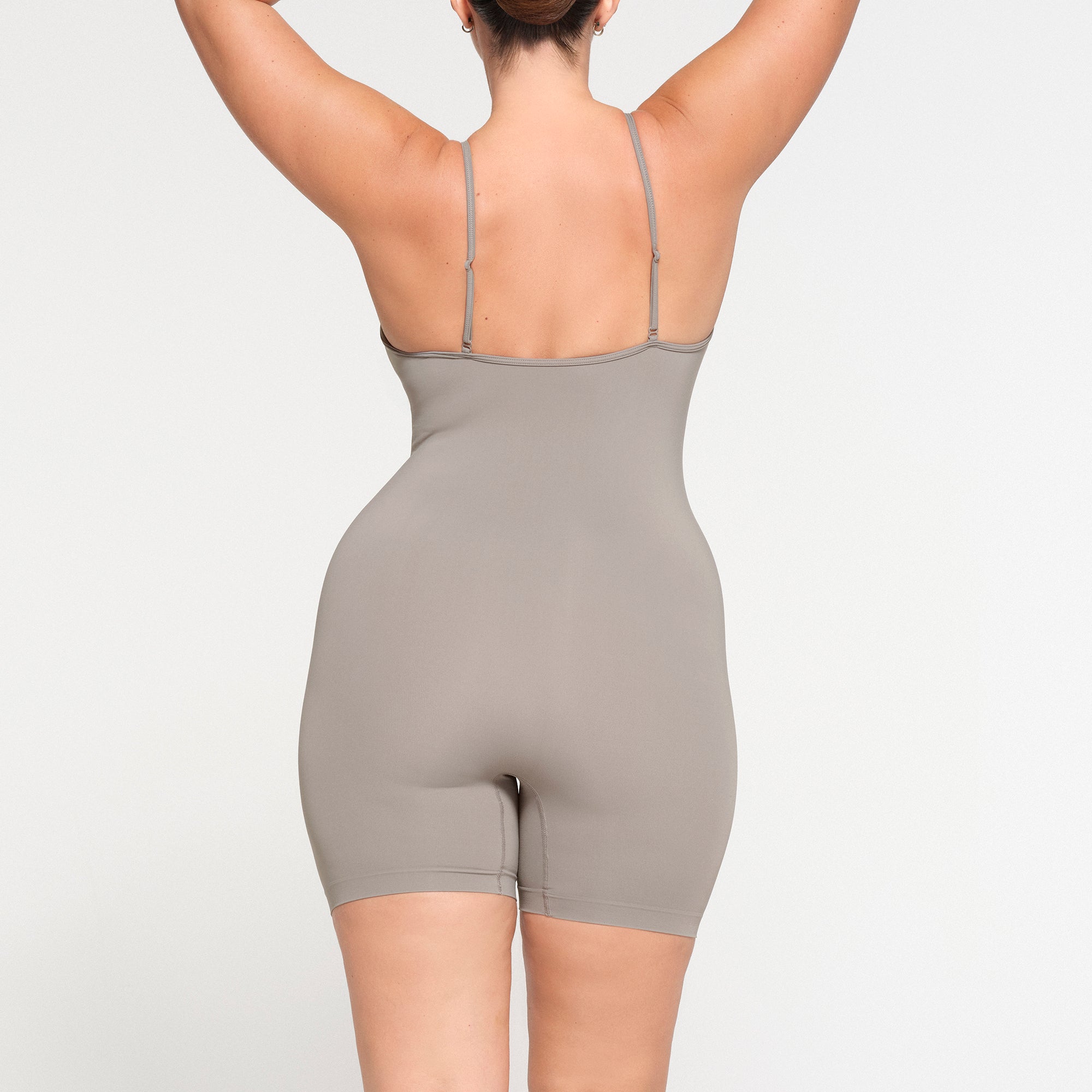 SOFT SMOOTHING SEAMLESS CAMI ONESIE | SMOKE