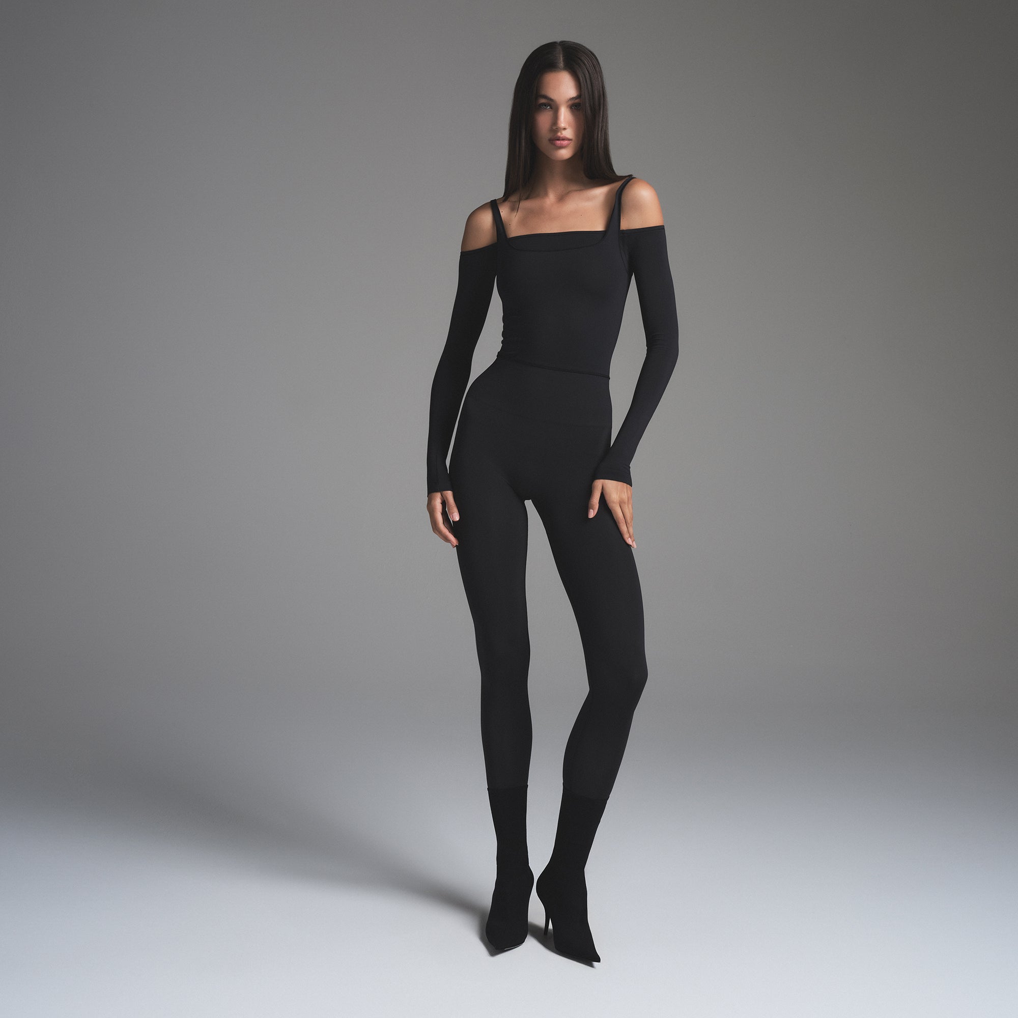 肌触りがいい SOFT SMOOTHING SEAMLESS CATSUIT | ONYX トップス