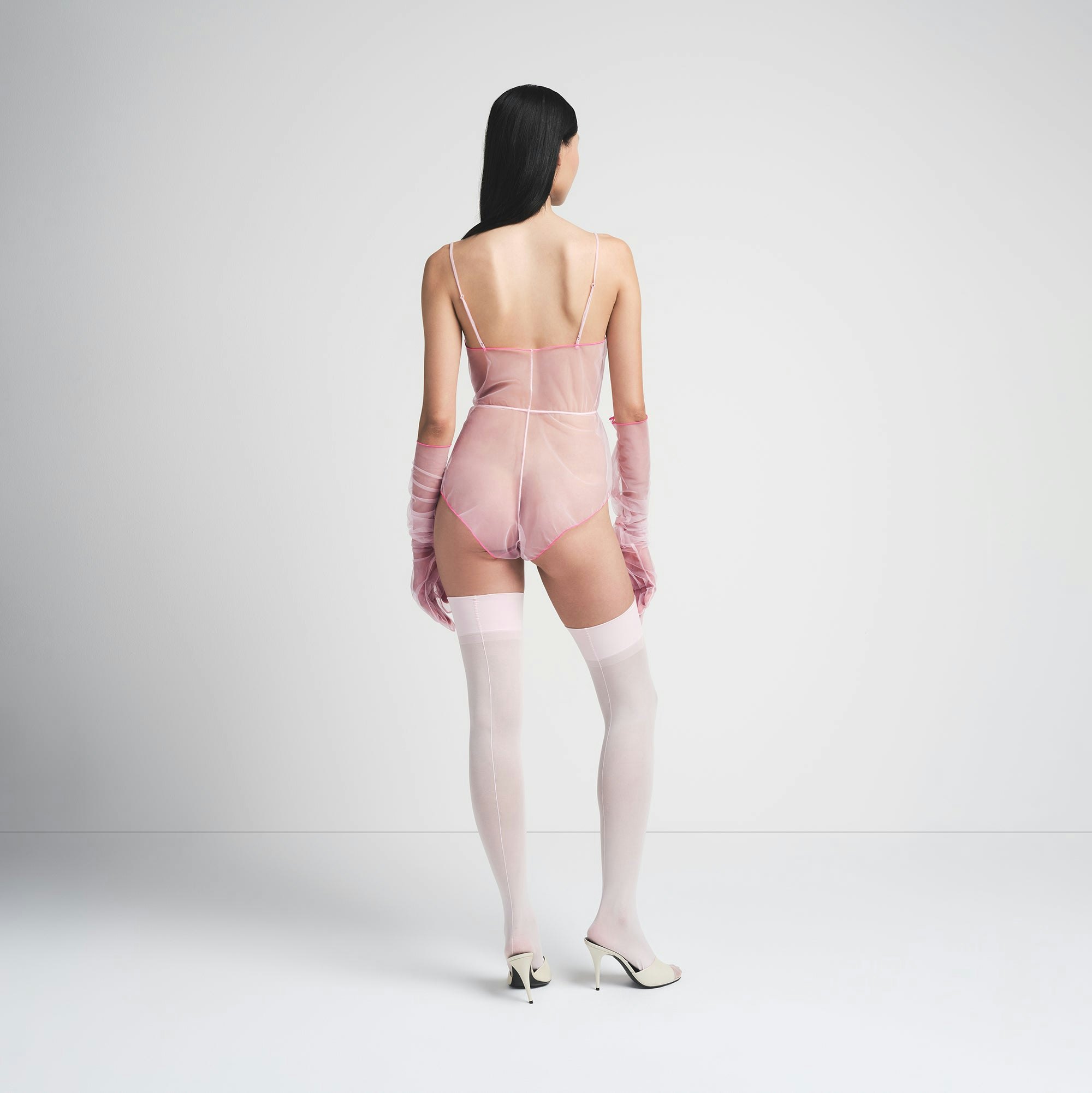 TULLE TEDDY | CHERRY BLOSSOM CONTRAST ON A MODEL BACK VIEW | FOCUS: 0.0, 1.0, 0.9