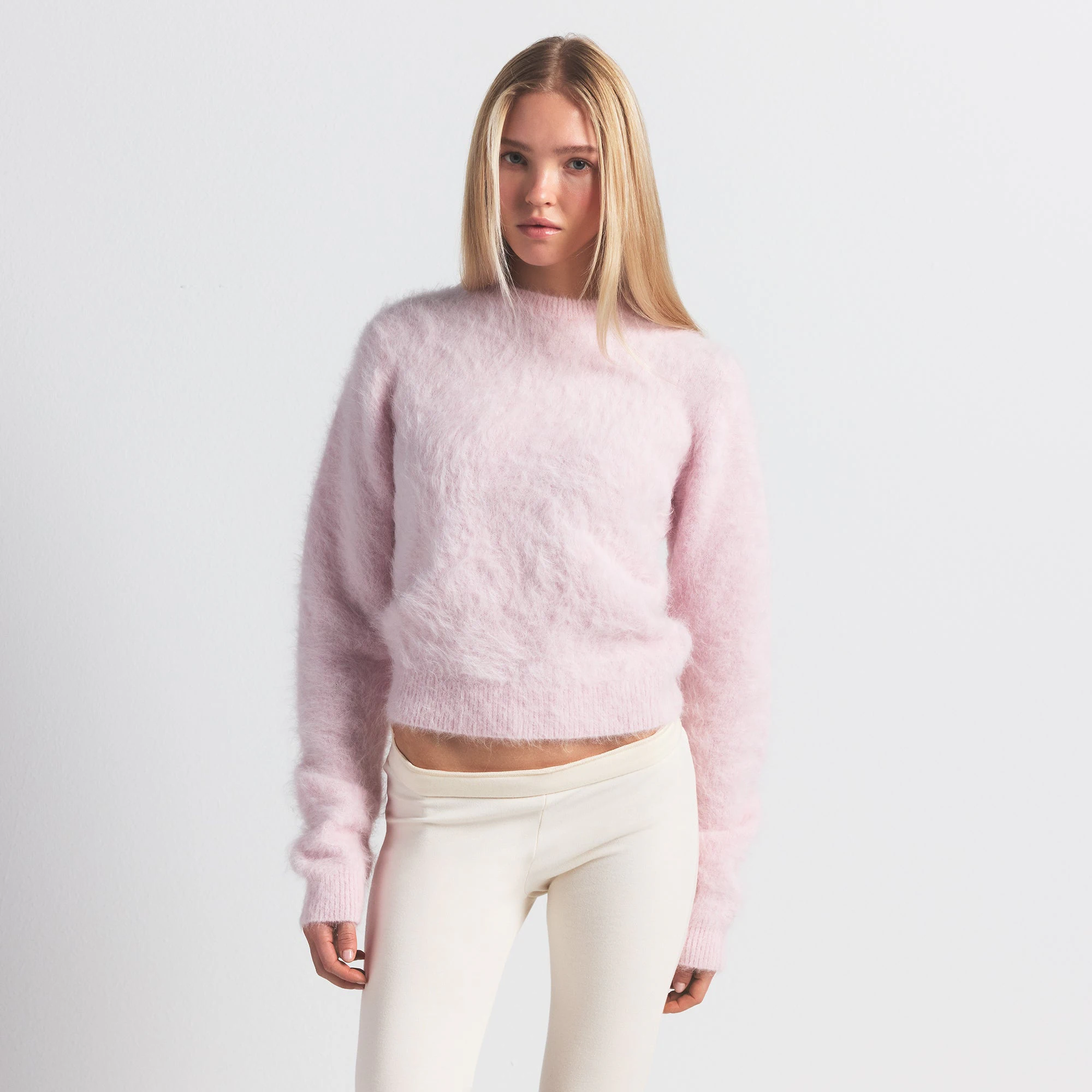 BRUSHED ALPACA CREWNECK SWEATER | CHERRY BLOSSOM ON A MODEL FRONT VIEW @ | FOCUS: 0.0, 1.0, 0.9