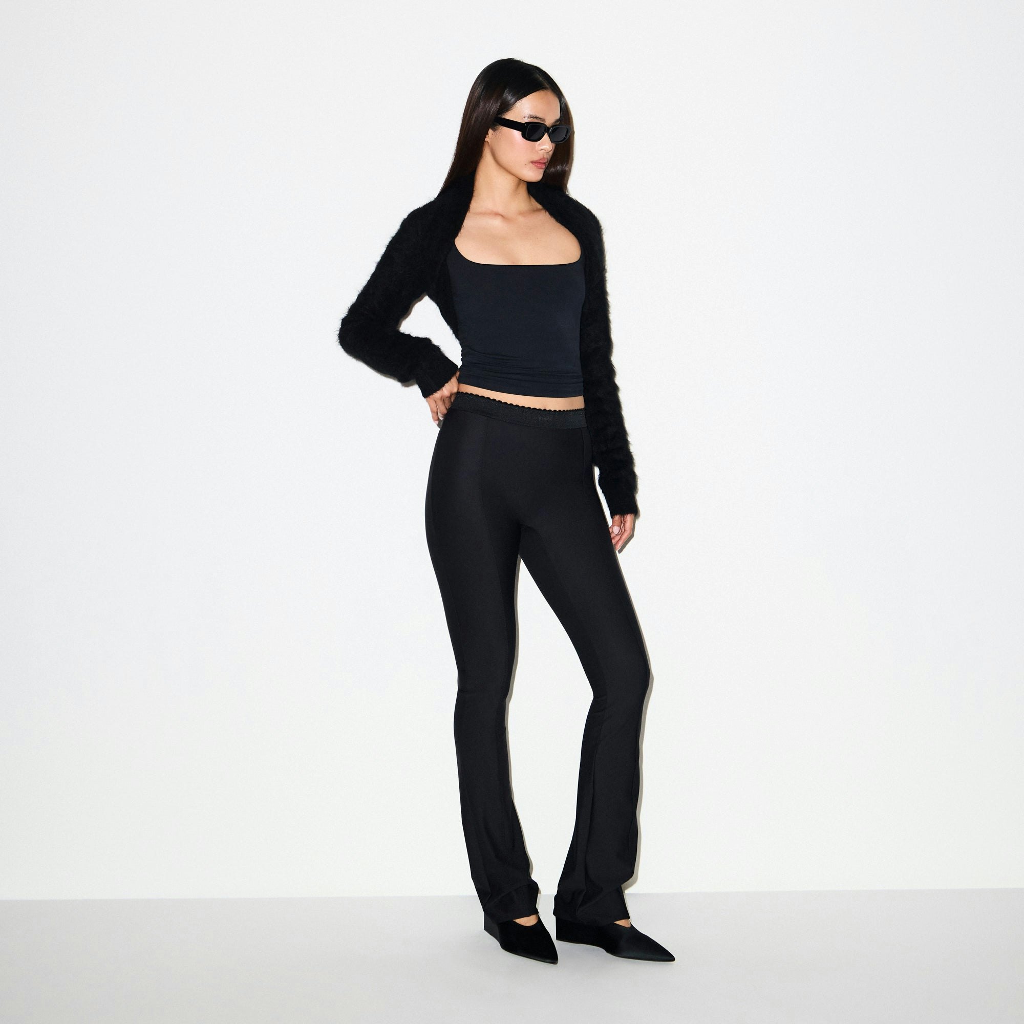 BRUSHED ALPACA CREWNECK SWEATER | ONYX ON A MODEL FRONT VIEW @ | FOCUS: 0.0, 1.0, 0.9