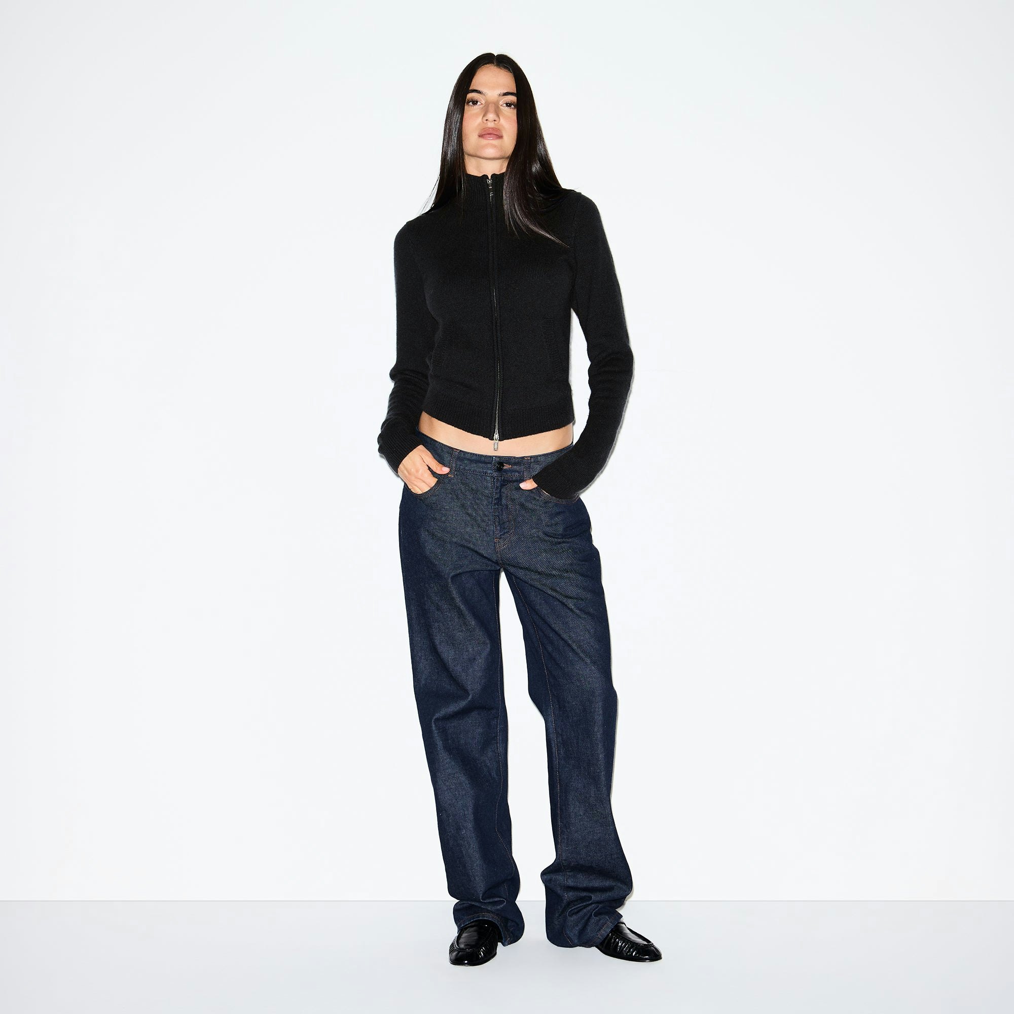 WOOL CASHMERE ZIP UP MOCK NECK SWEATER | ONYX ON A MODEL FRONT VIEW @ | FOCUS: 0.0, 1.0, 0.9