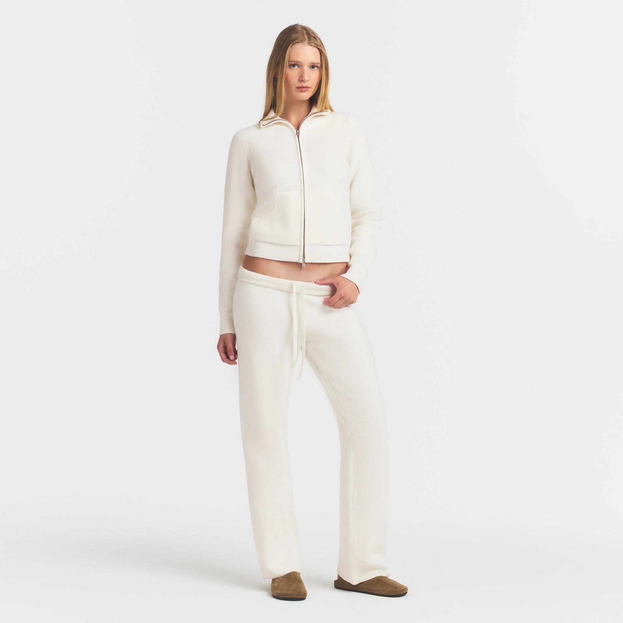 TEXTURED KNIT SHERPA ZIP UP | IVORY ON A MODEL FRONT VIEW @ | FOCUS: 0.0, 1.0, 0.9