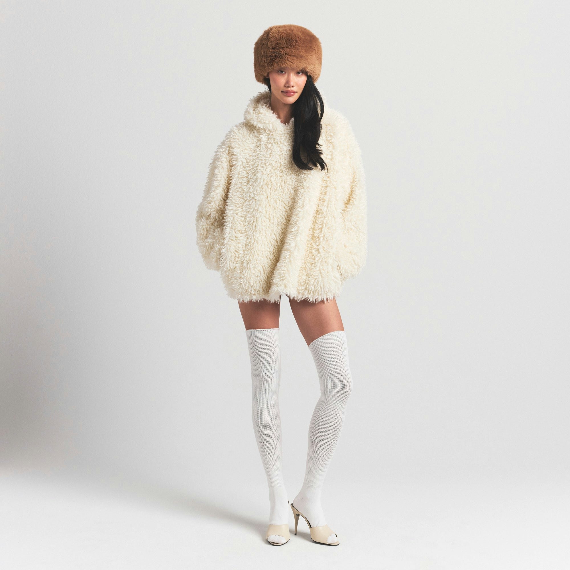 FAUX FUR HOODIE | EGRET ON A MODEL FRONT VIEW @ | FOCUS: 0.0, 1.0, 0.9