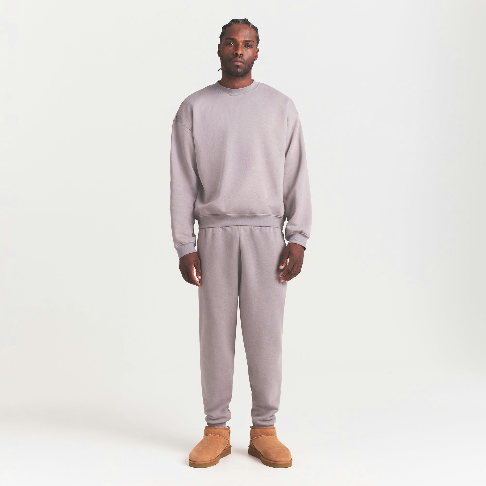 FLEECE LOUNGE MENS RELAXED HIGH CREWNECK | SHADOW ON A MODEL FRONT VIEW @ | FOCUS: 0.0, 1.0, 0.9