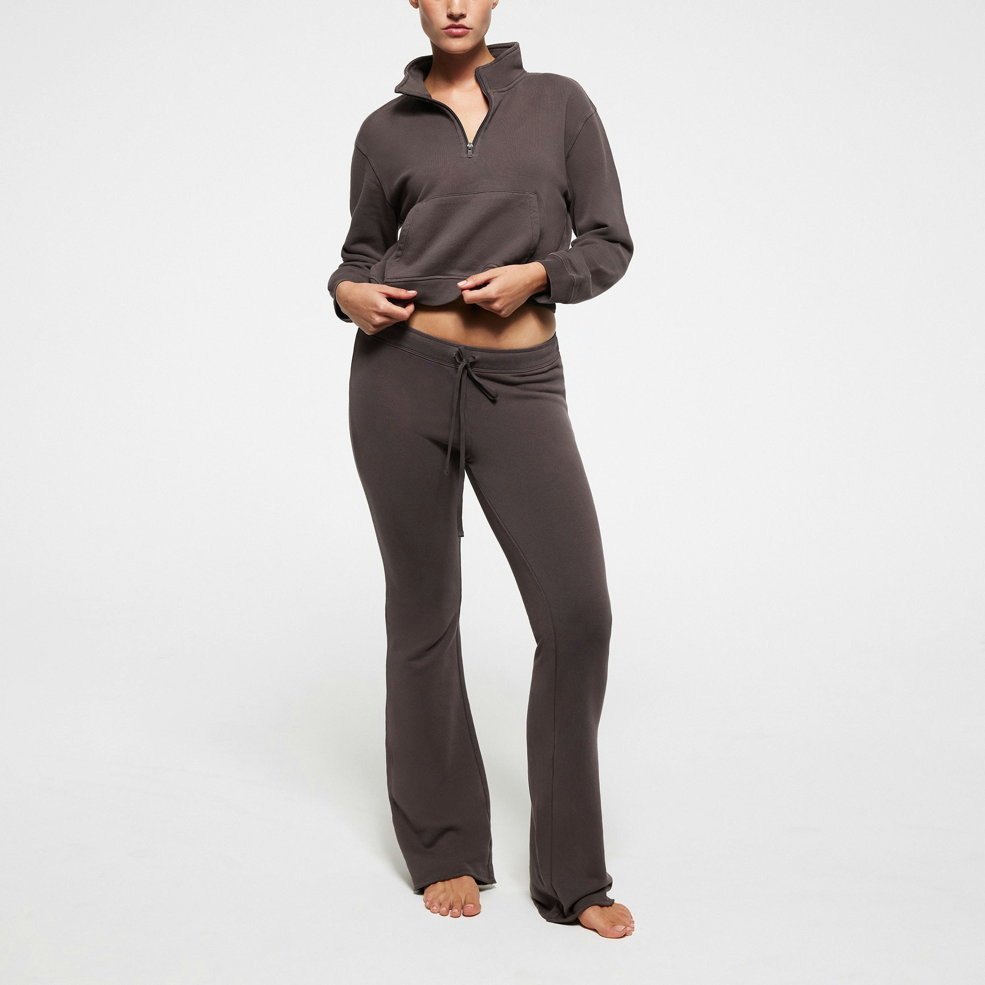 FRENCH TERRY SHRUNKEN HALF ZIP PULLOVER | IRON ON A MODEL FRONT VIEW