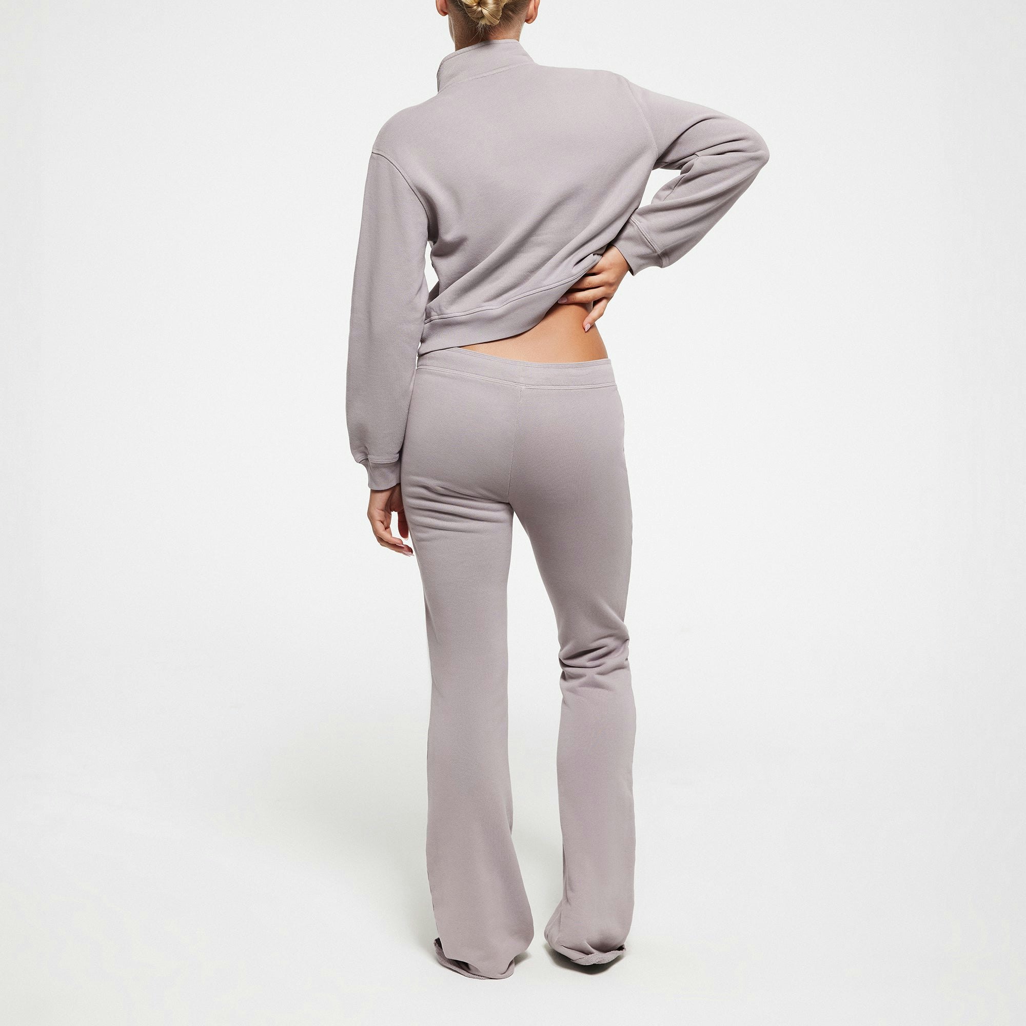 FRENCH TERRY SHRUNKEN HALF ZIP PULLOVER | OYSTER ON A MODEL BACK VIEW