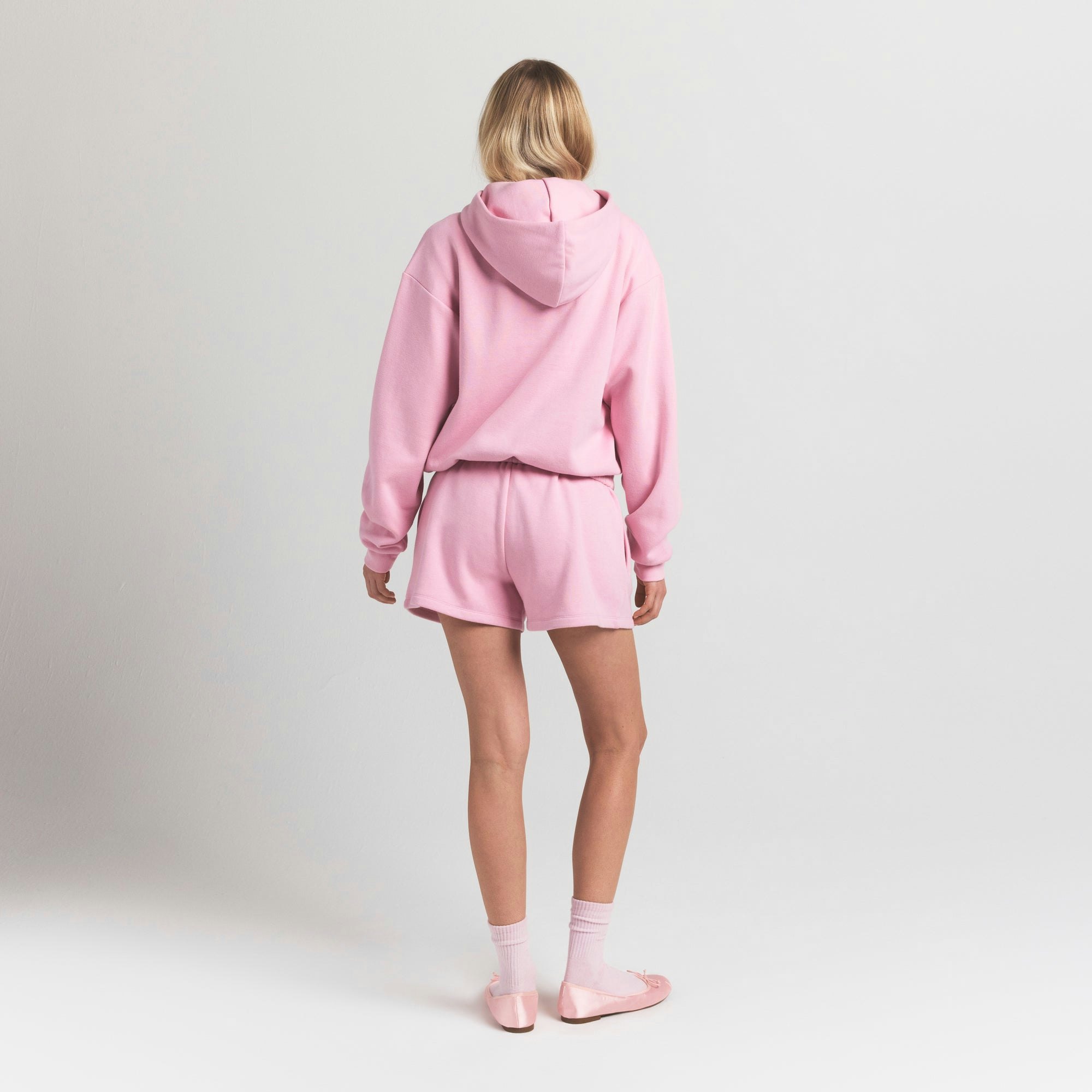 COTTON FLEECE CLASSIC HOODIE | HALITE ON A MODEL BACK VIEW @ | FOCUS: 0.9, 0.1, 0.7